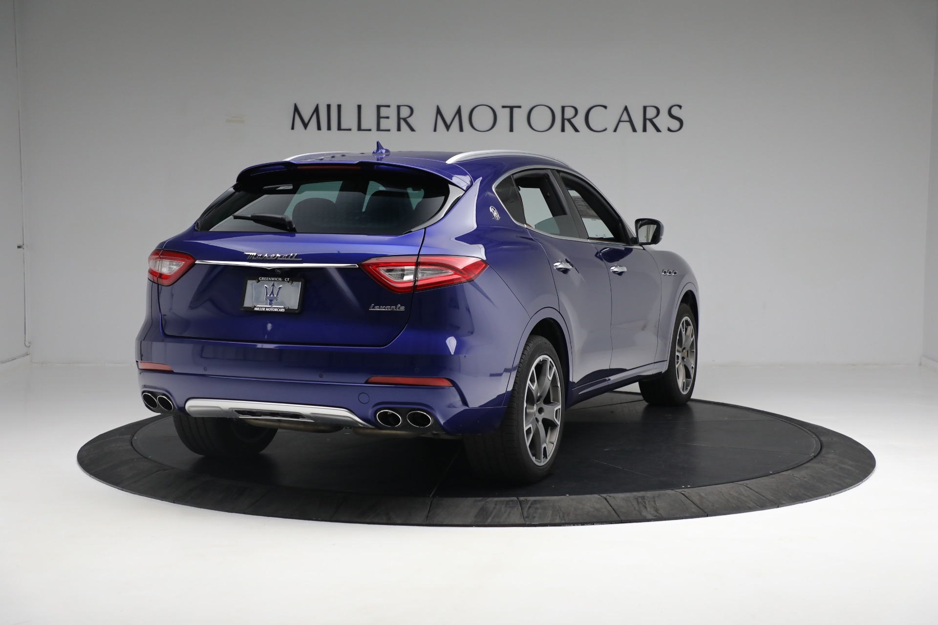 Used-2017-Maserati-Levante-S