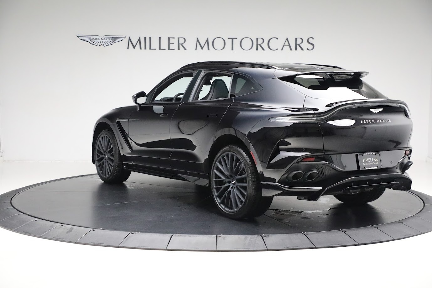 Used-2023-Aston-Martin-DBX-707