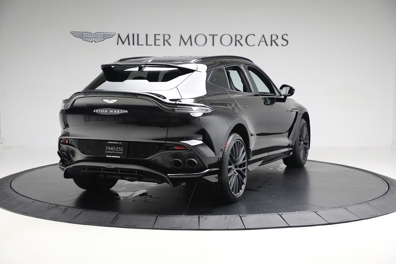 Used-2023-Aston-Martin-DBX-707