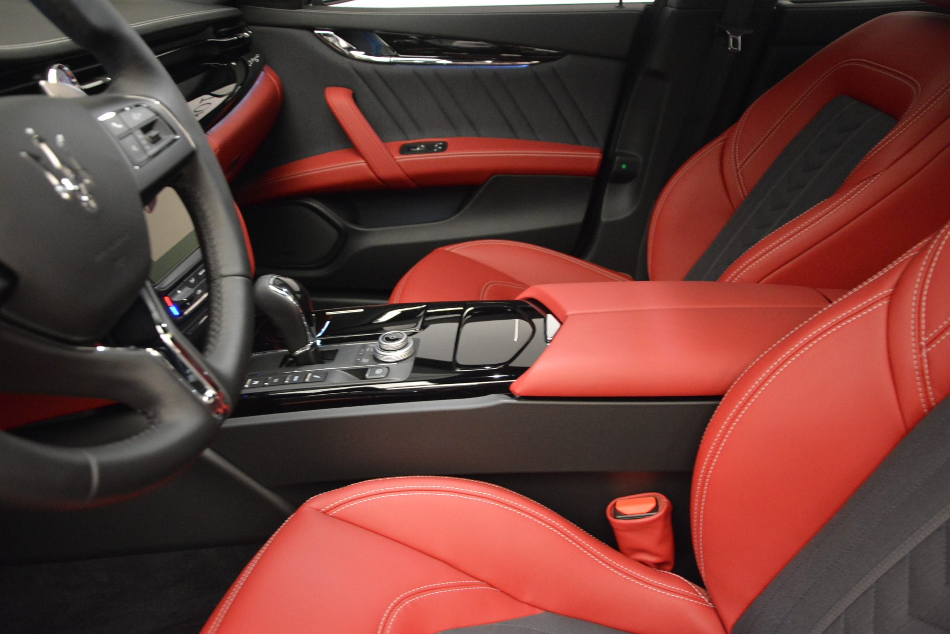 New-2017-Maserati-Quattroporte-S-Q4-GranLusso