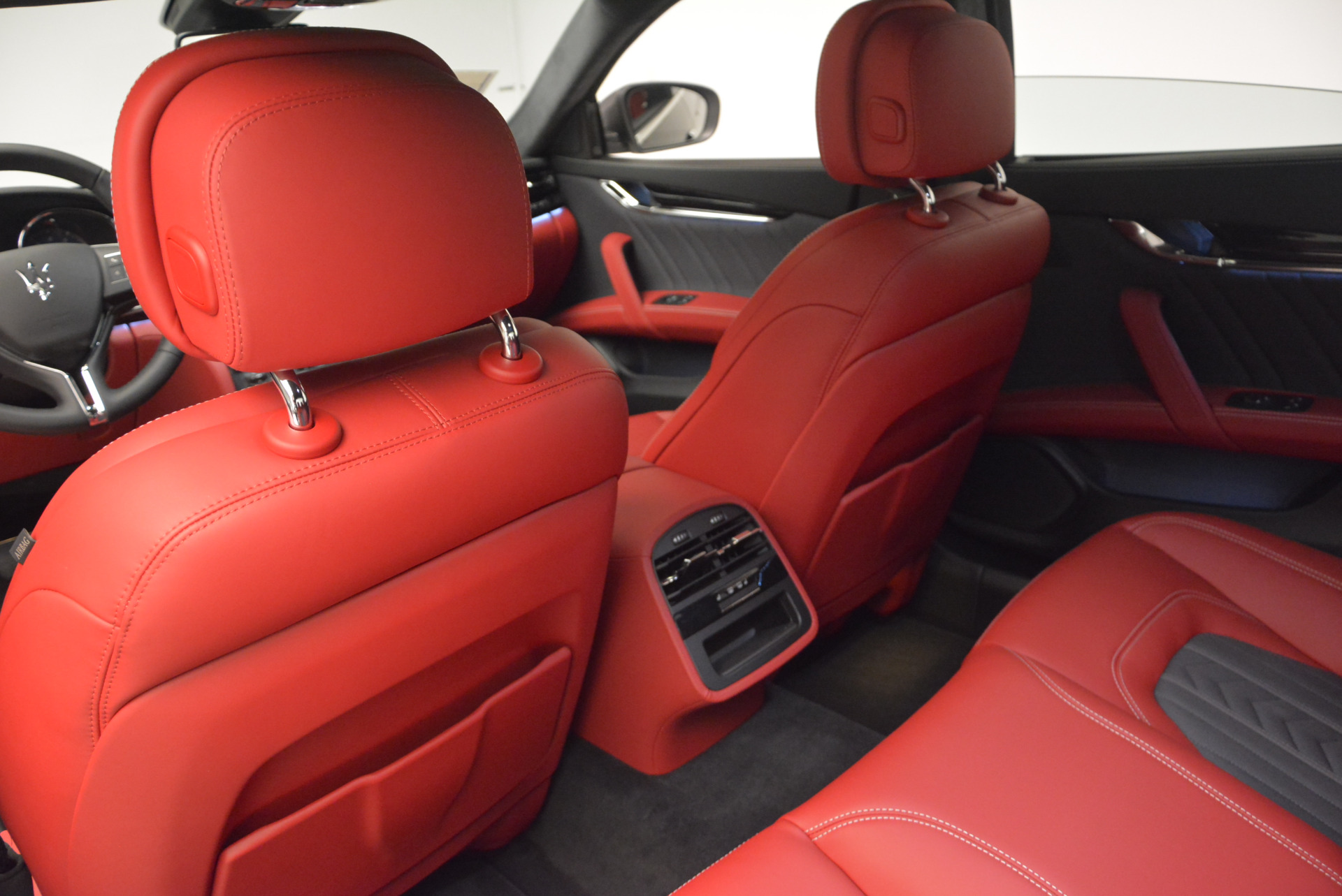 New-2017-Maserati-Quattroporte-S-Q4-GranLusso