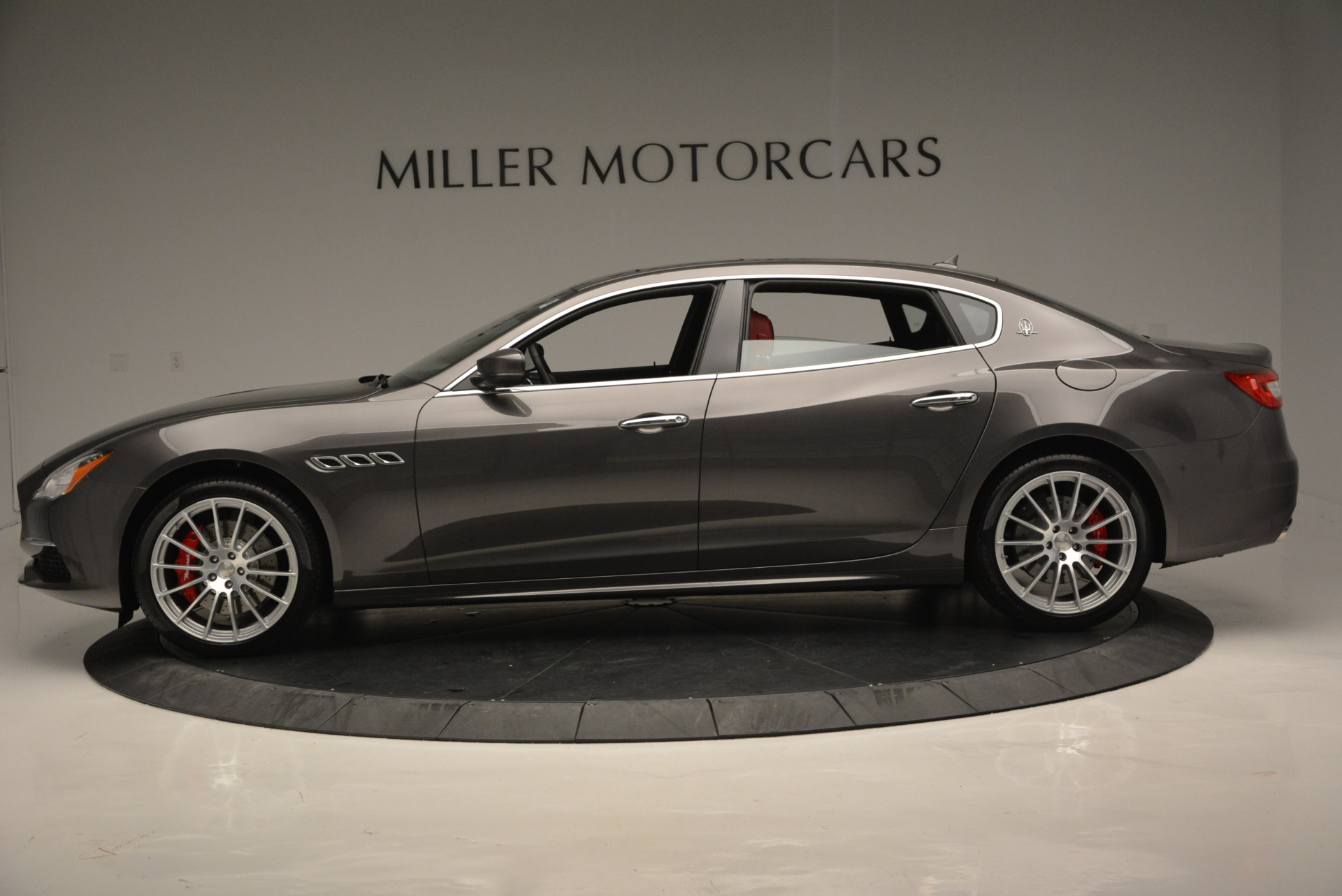 New-2017-Maserati-Quattroporte-S-Q4-GranLusso