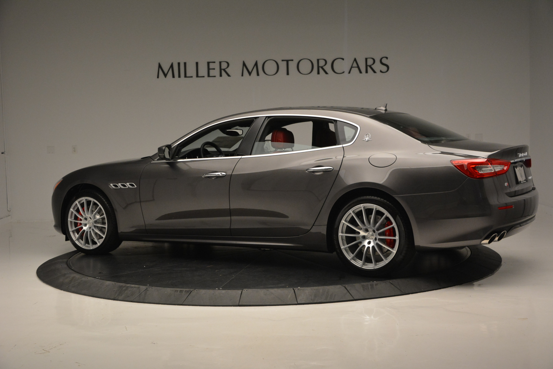 New-2017-Maserati-Quattroporte-S-Q4-GranLusso