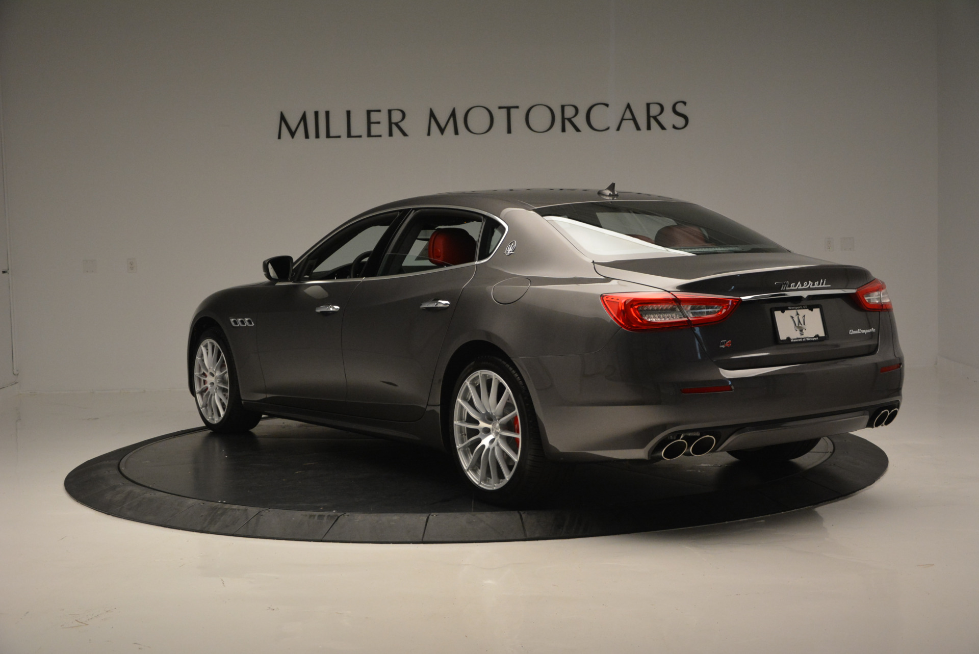 New-2017-Maserati-Quattroporte-S-Q4-GranLusso