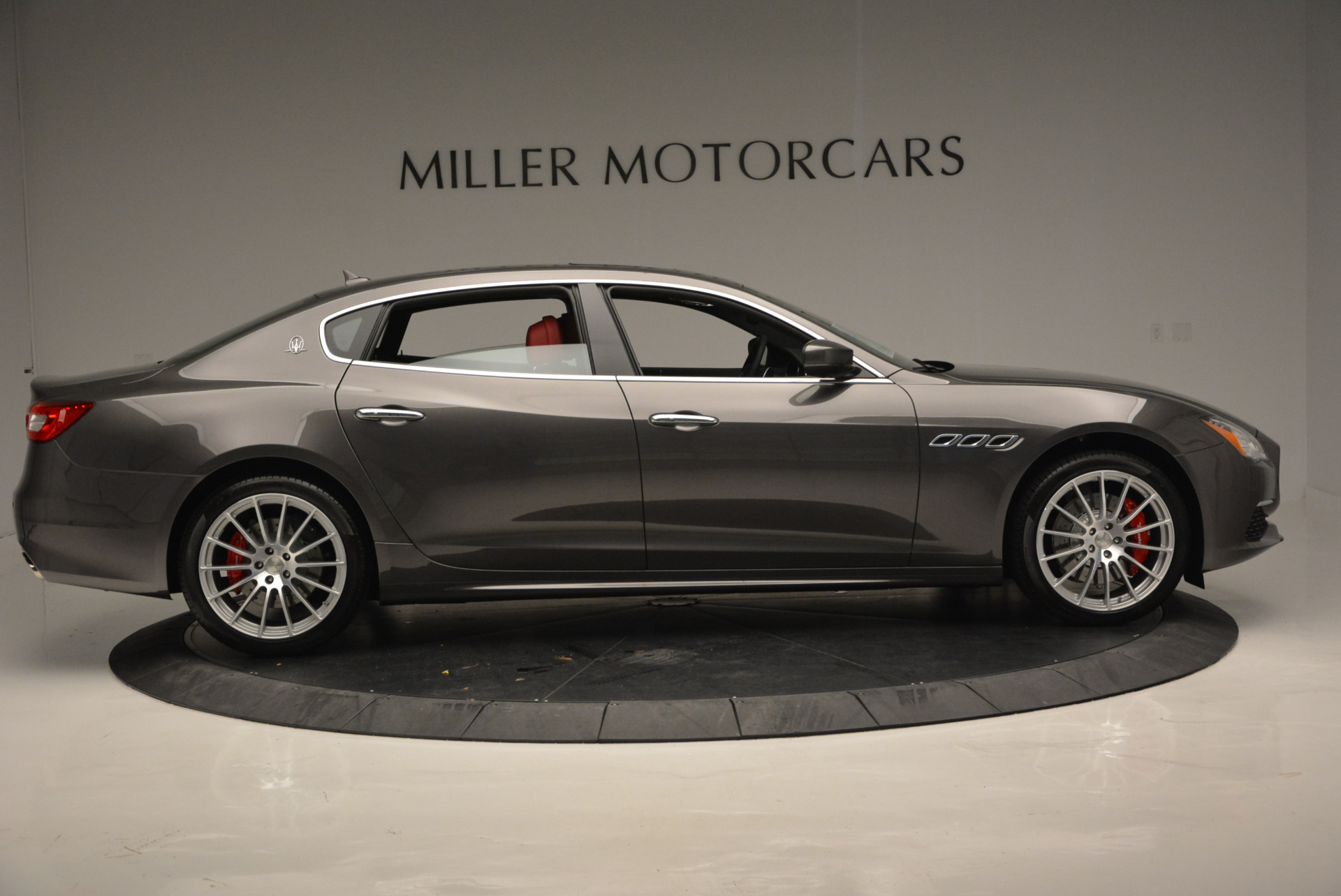 New-2017-Maserati-Quattroporte-S-Q4-GranLusso