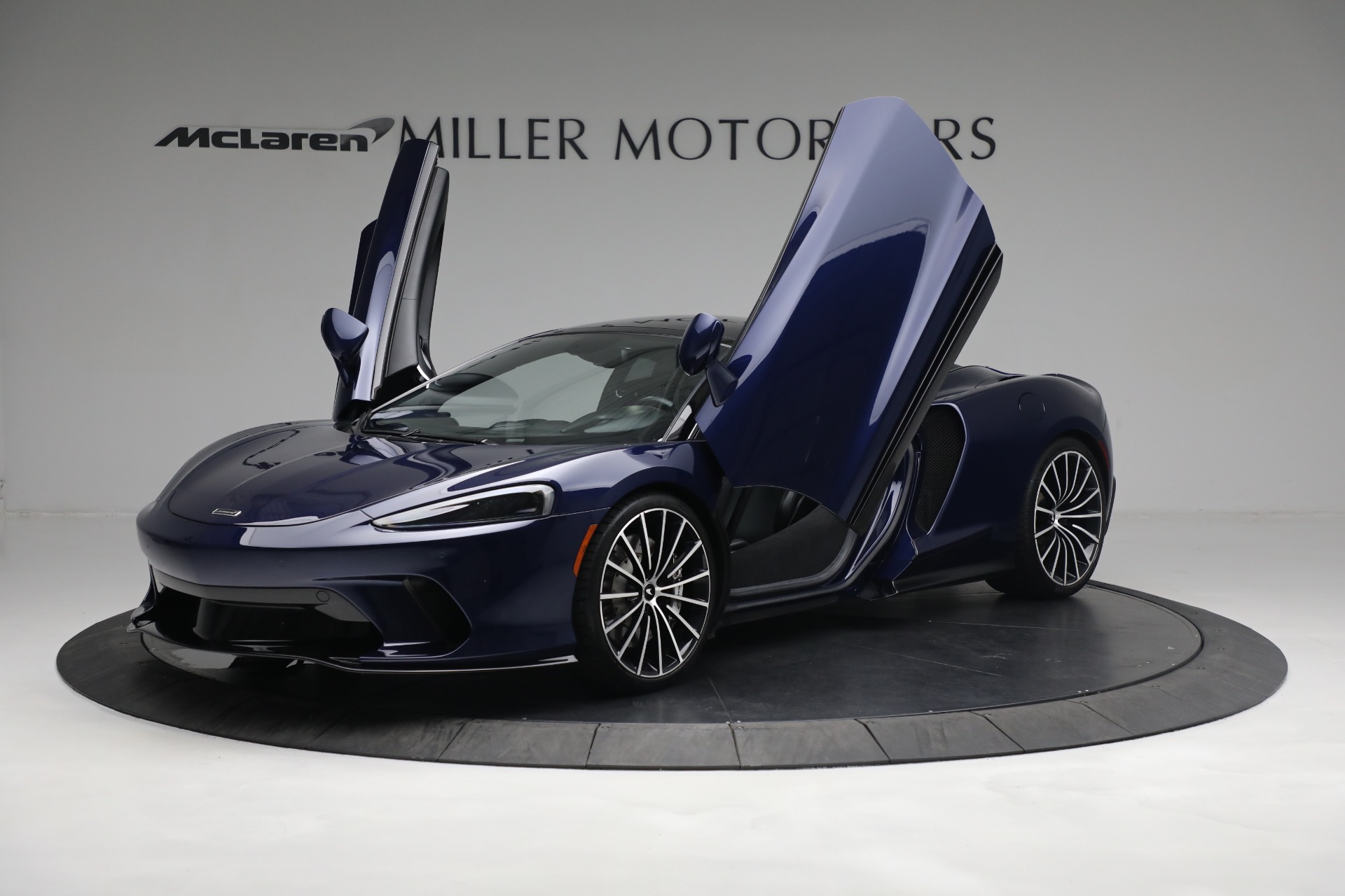 Used-2020-McLaren-GT