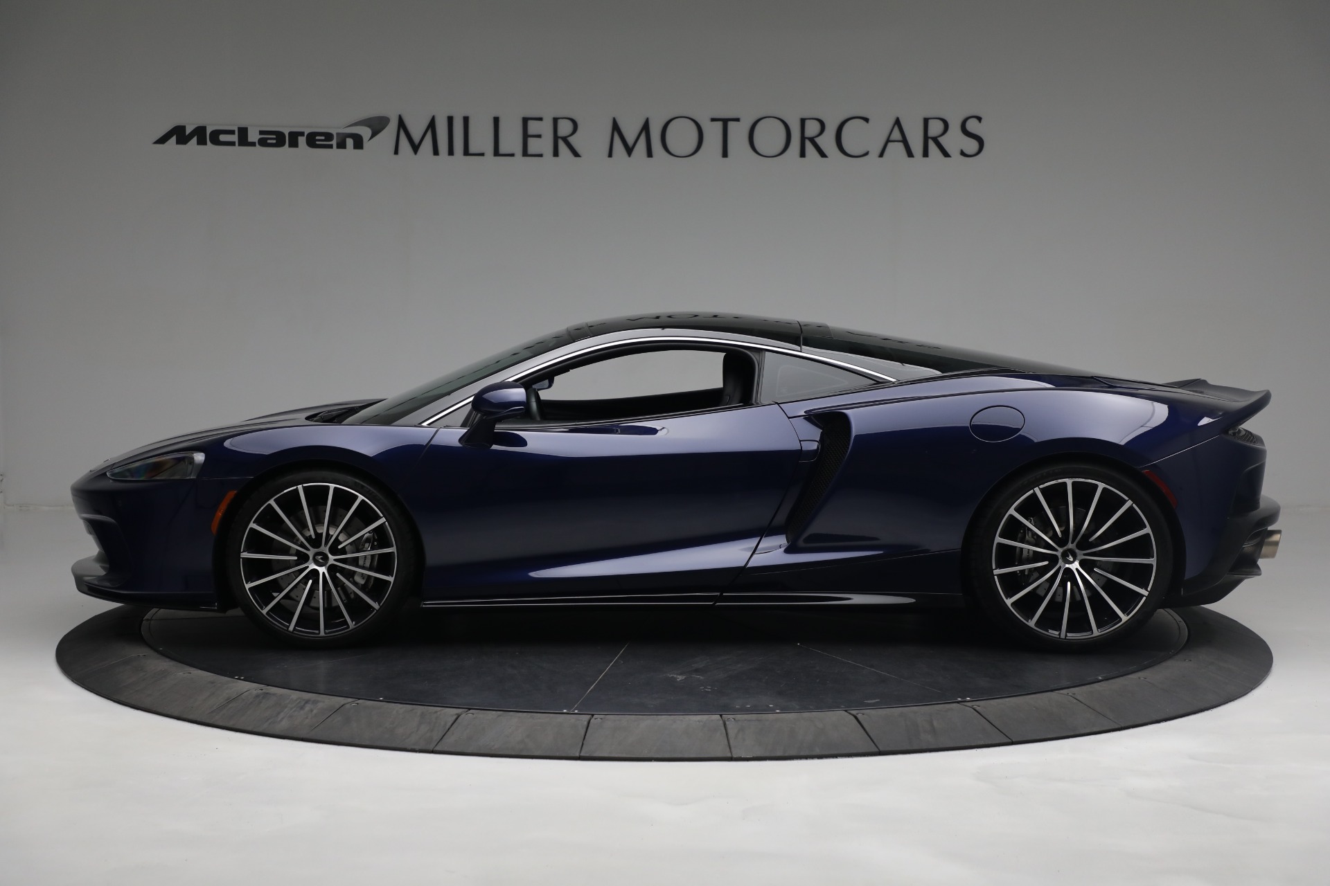 Used-2020-McLaren-GT