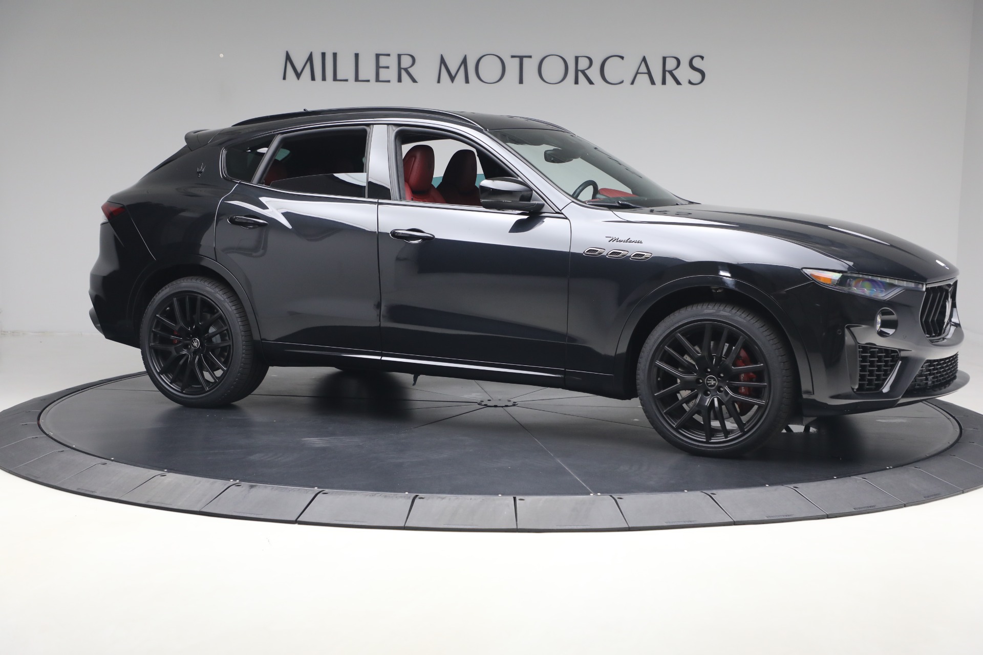 Used-2022-Maserati-Levante-Modena