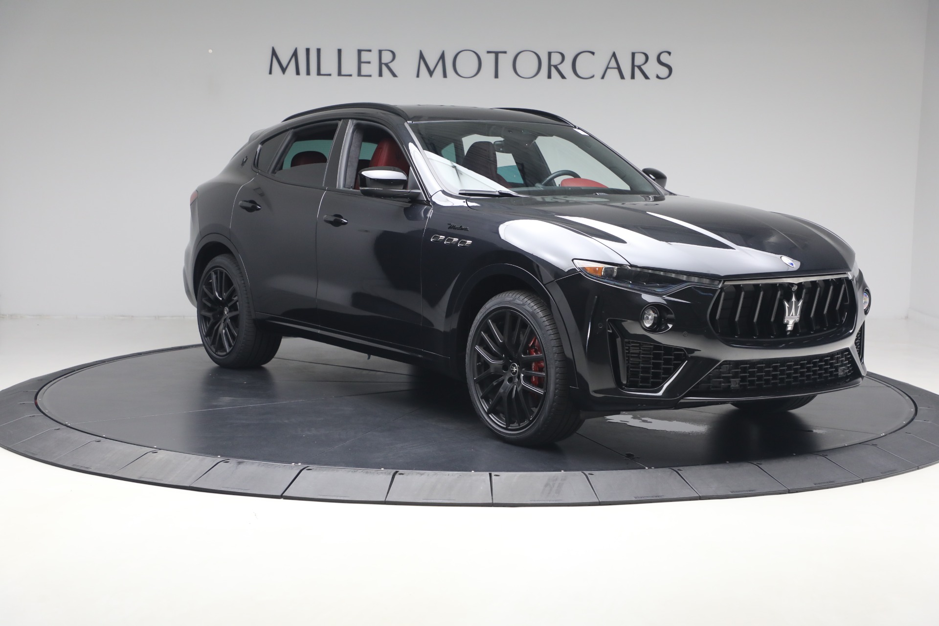 Used-2022-Maserati-Levante-Modena