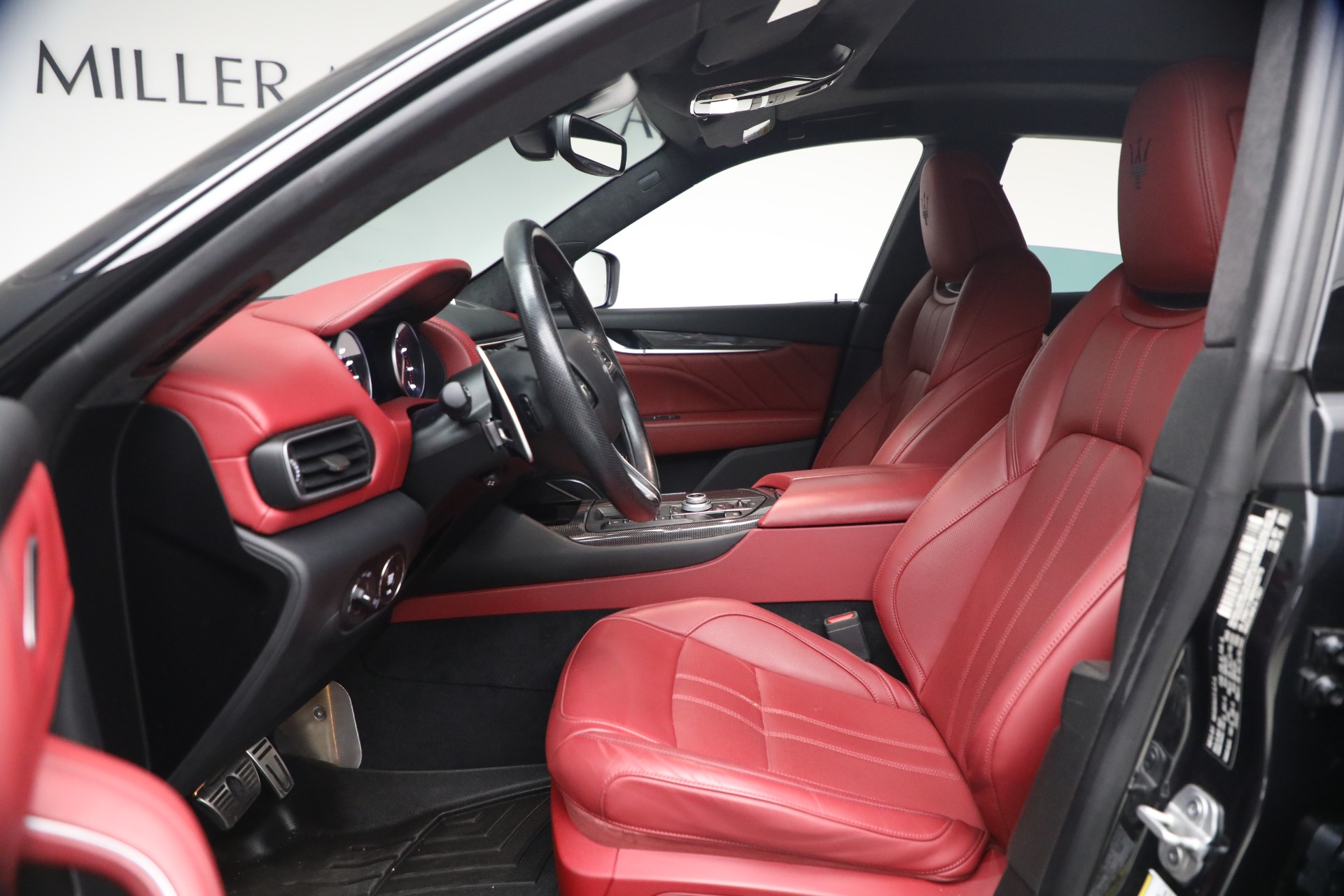 Used-2022-Maserati-Levante-Modena