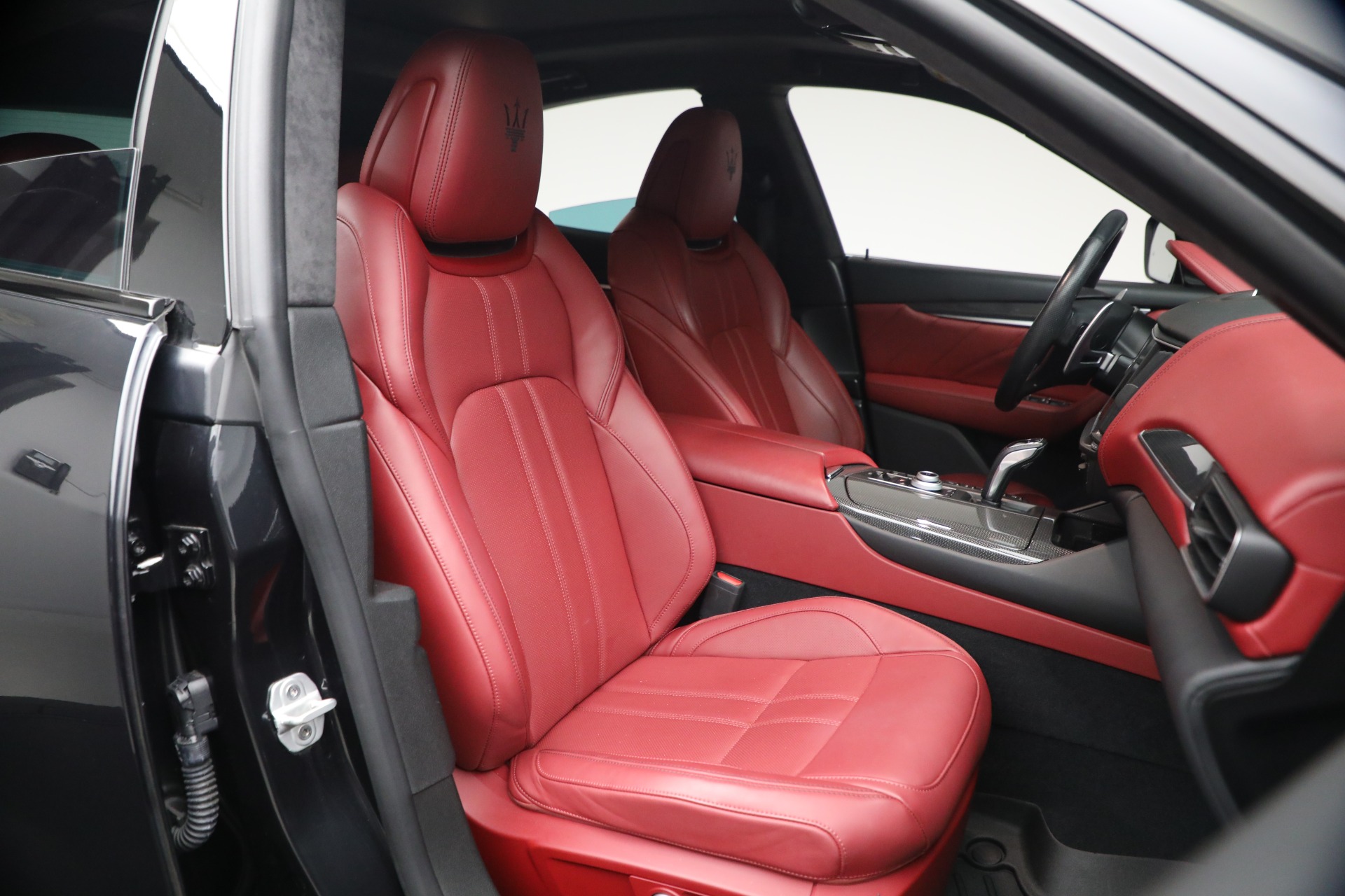 Used-2022-Maserati-Levante-Modena