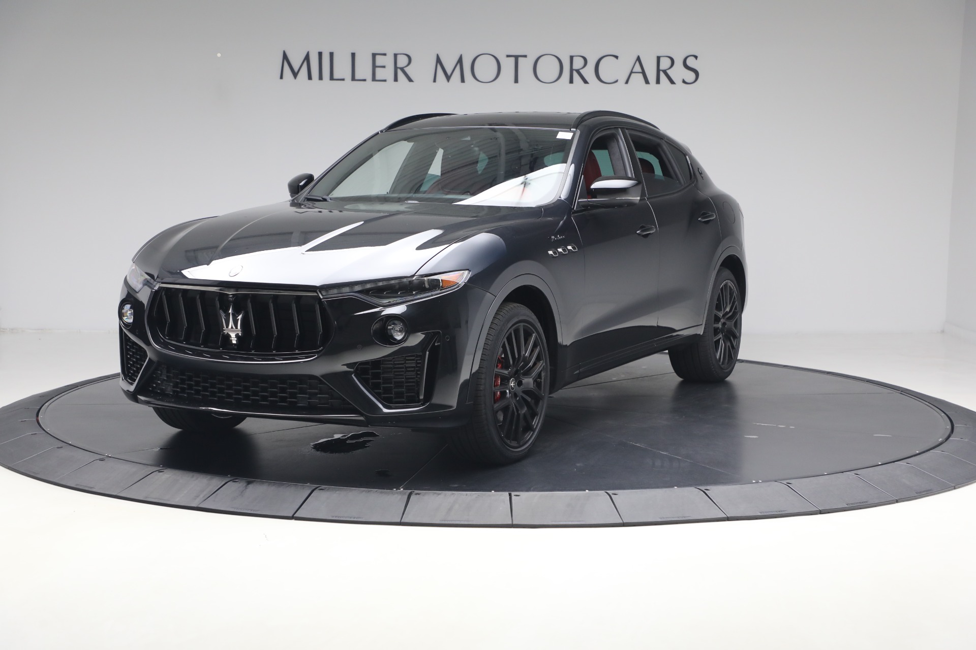 Used-2022-Maserati-Levante-Modena