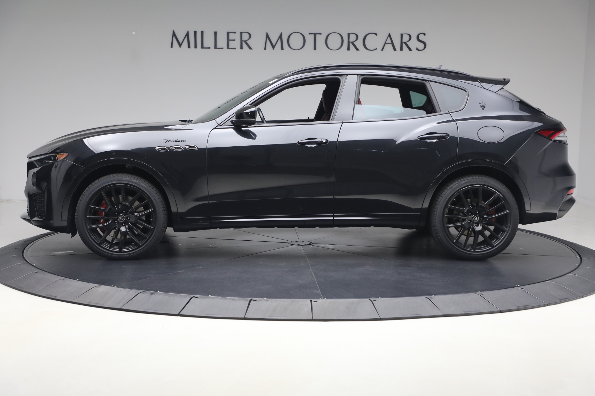Used-2022-Maserati-Levante-Modena