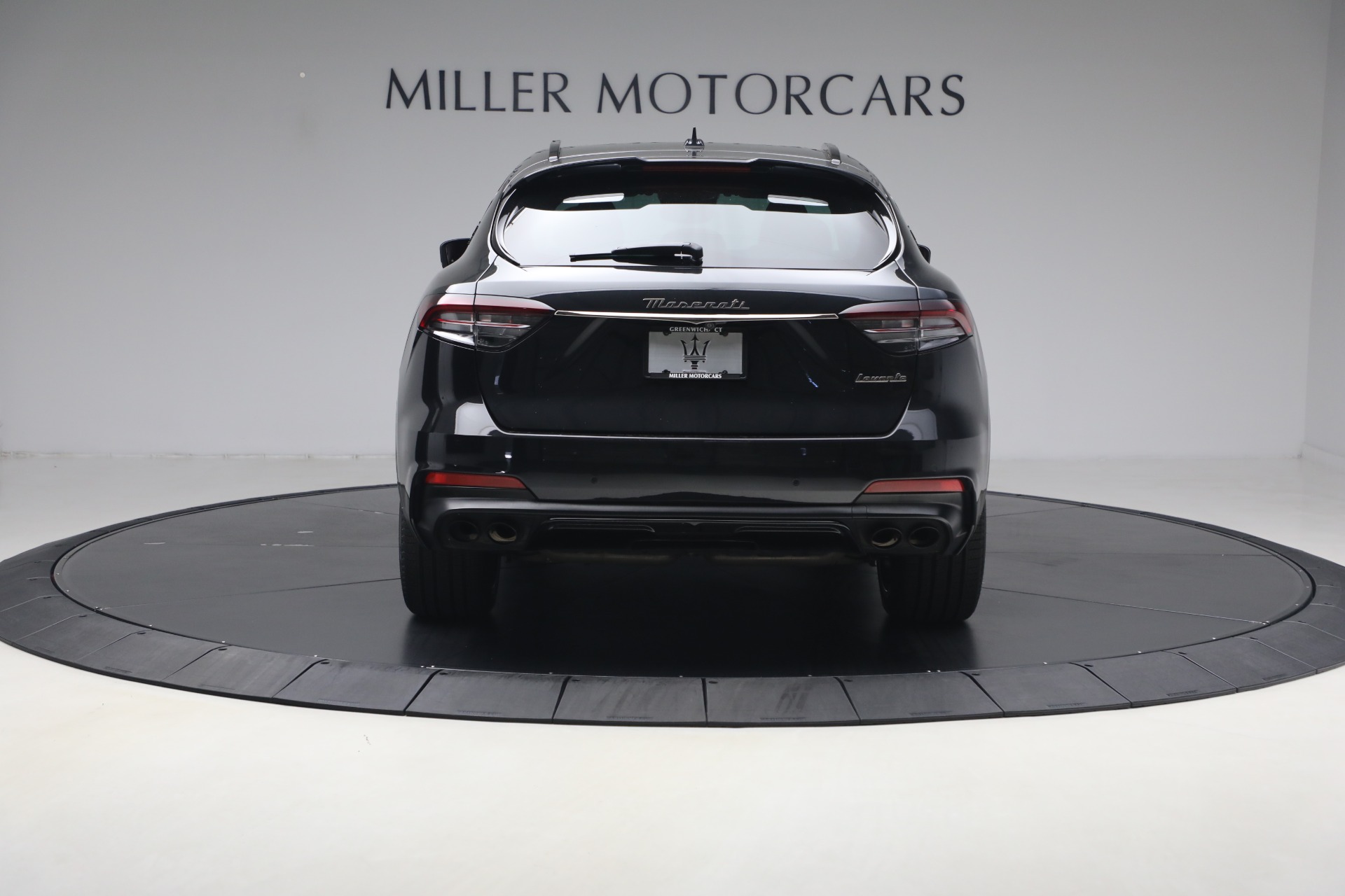 Used-2022-Maserati-Levante-Modena
