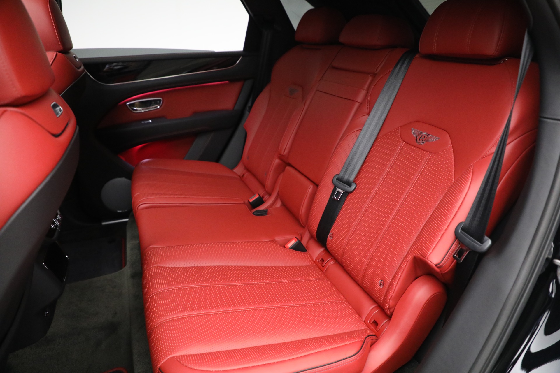 New-2022-Bentley-Bentayga-V8