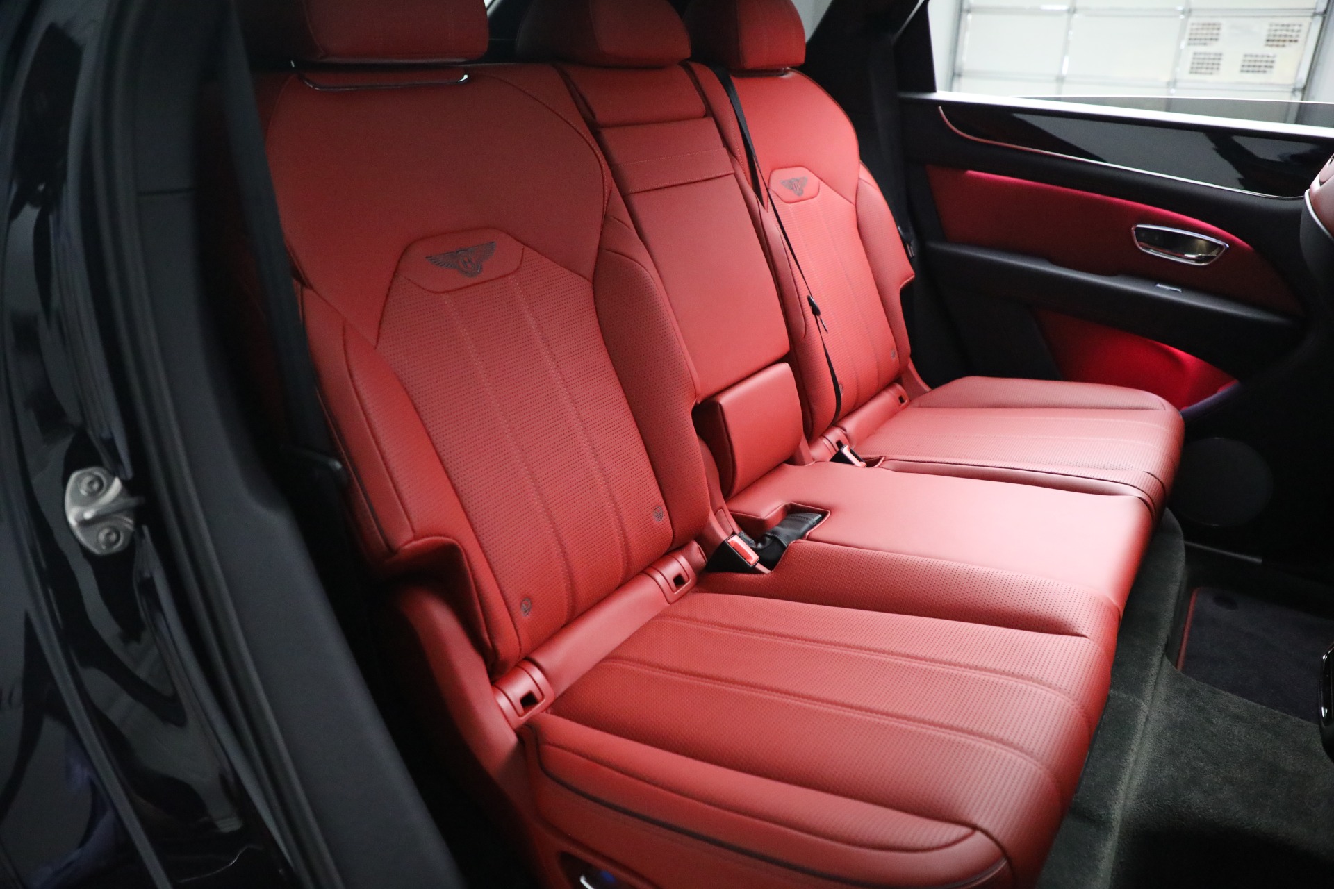 New-2022-Bentley-Bentayga-V8