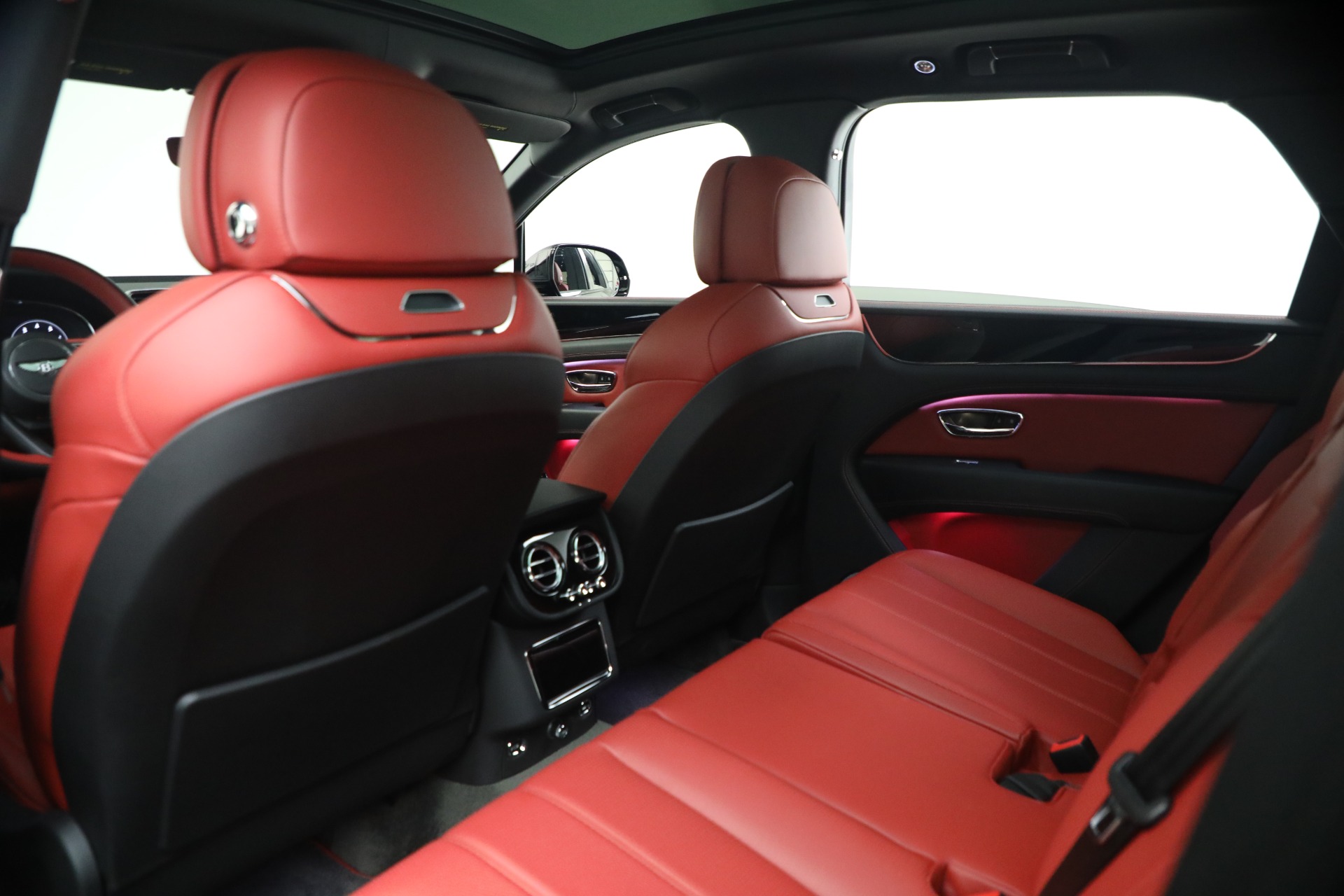 Used-2022-Bentley-Bentayga-V8