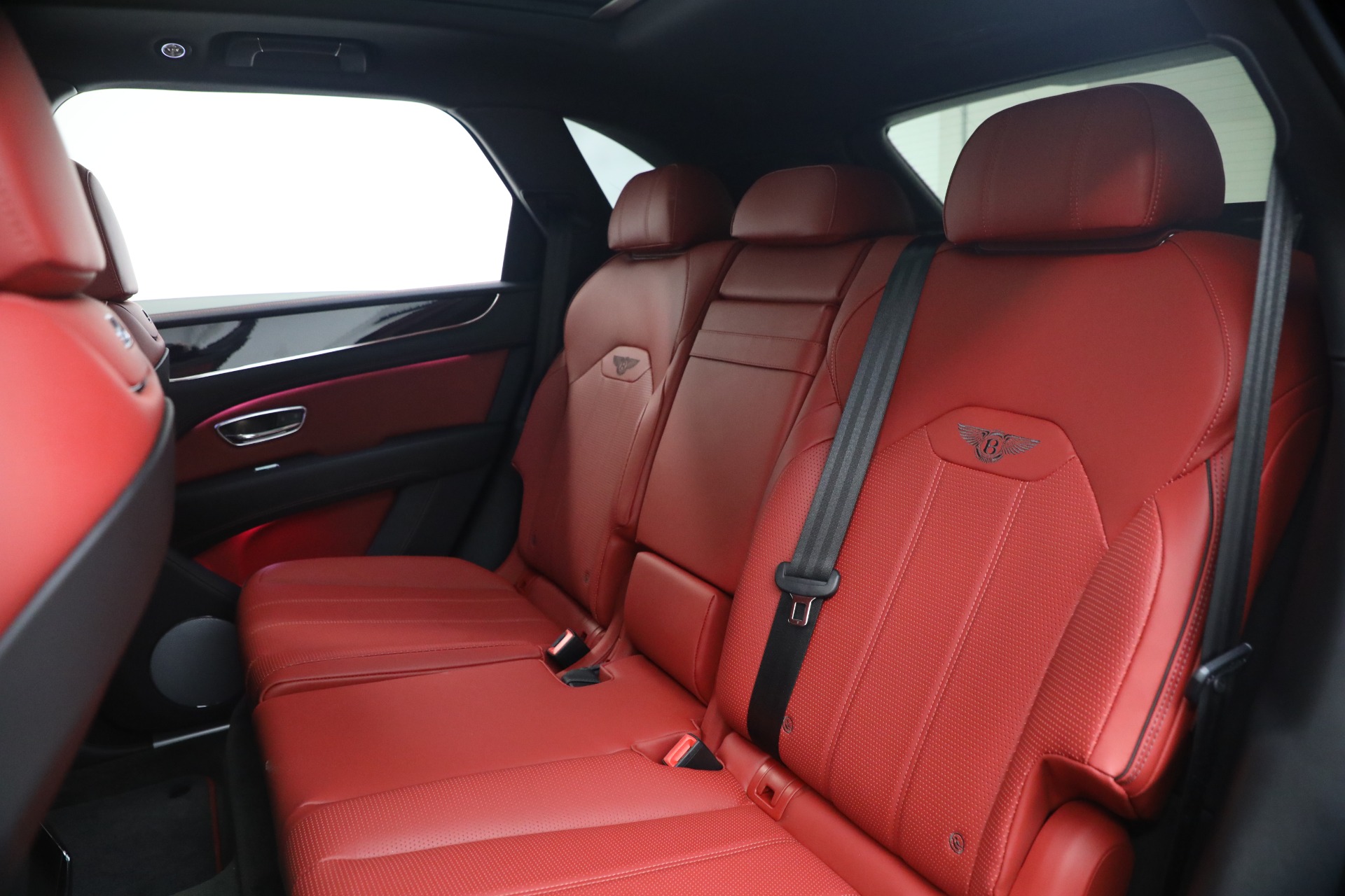 Used-2022-Bentley-Bentayga-V8