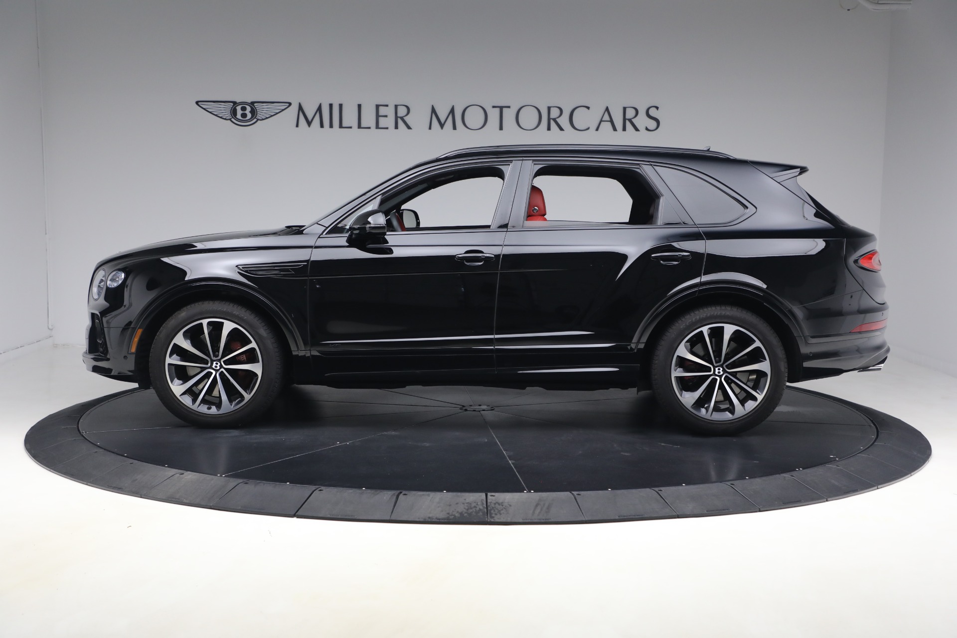 Used-2022-Bentley-Bentayga-V8