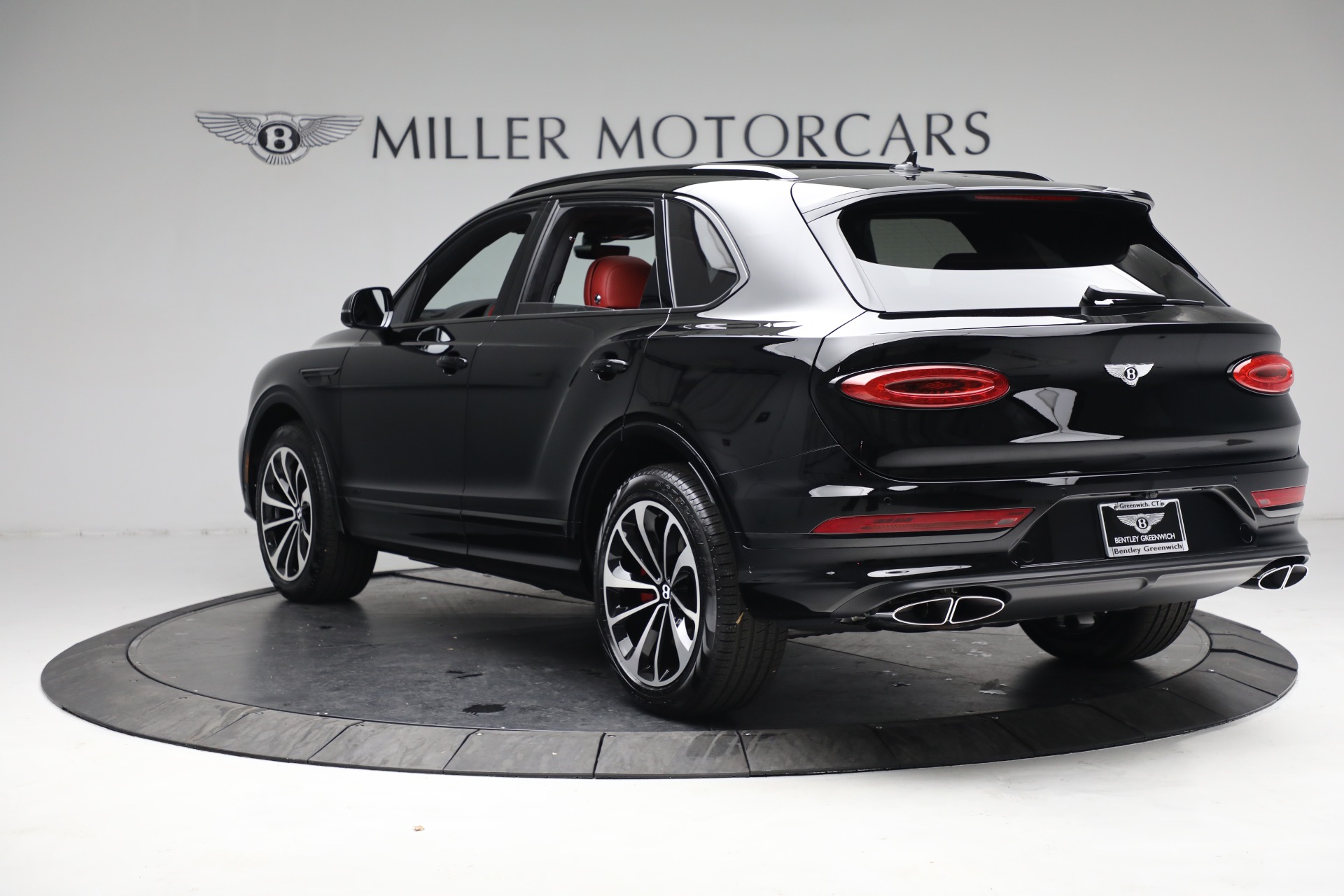 New-2022-Bentley-Bentayga-V8