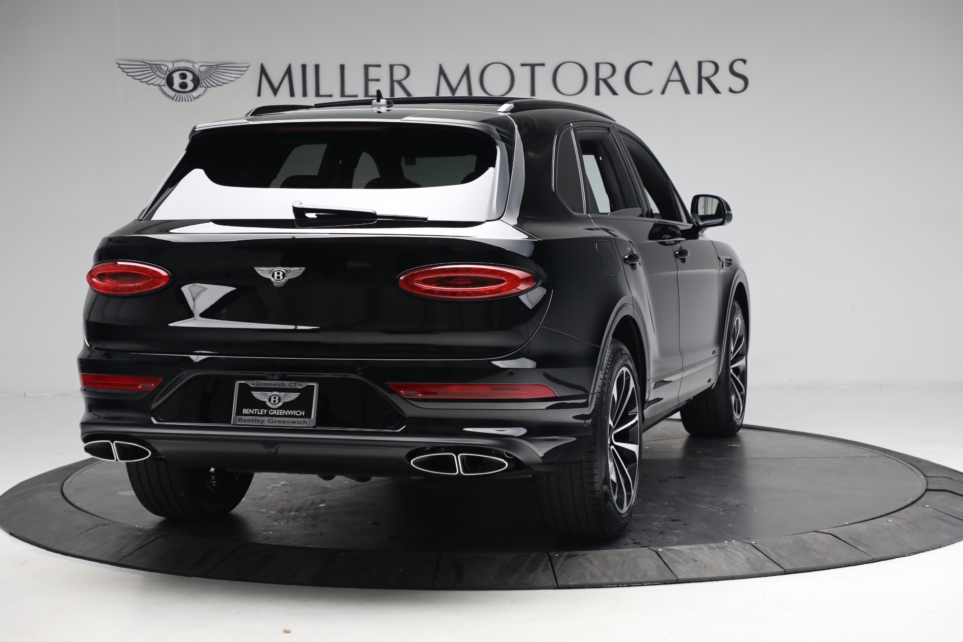 New-2022-Bentley-Bentayga-V8