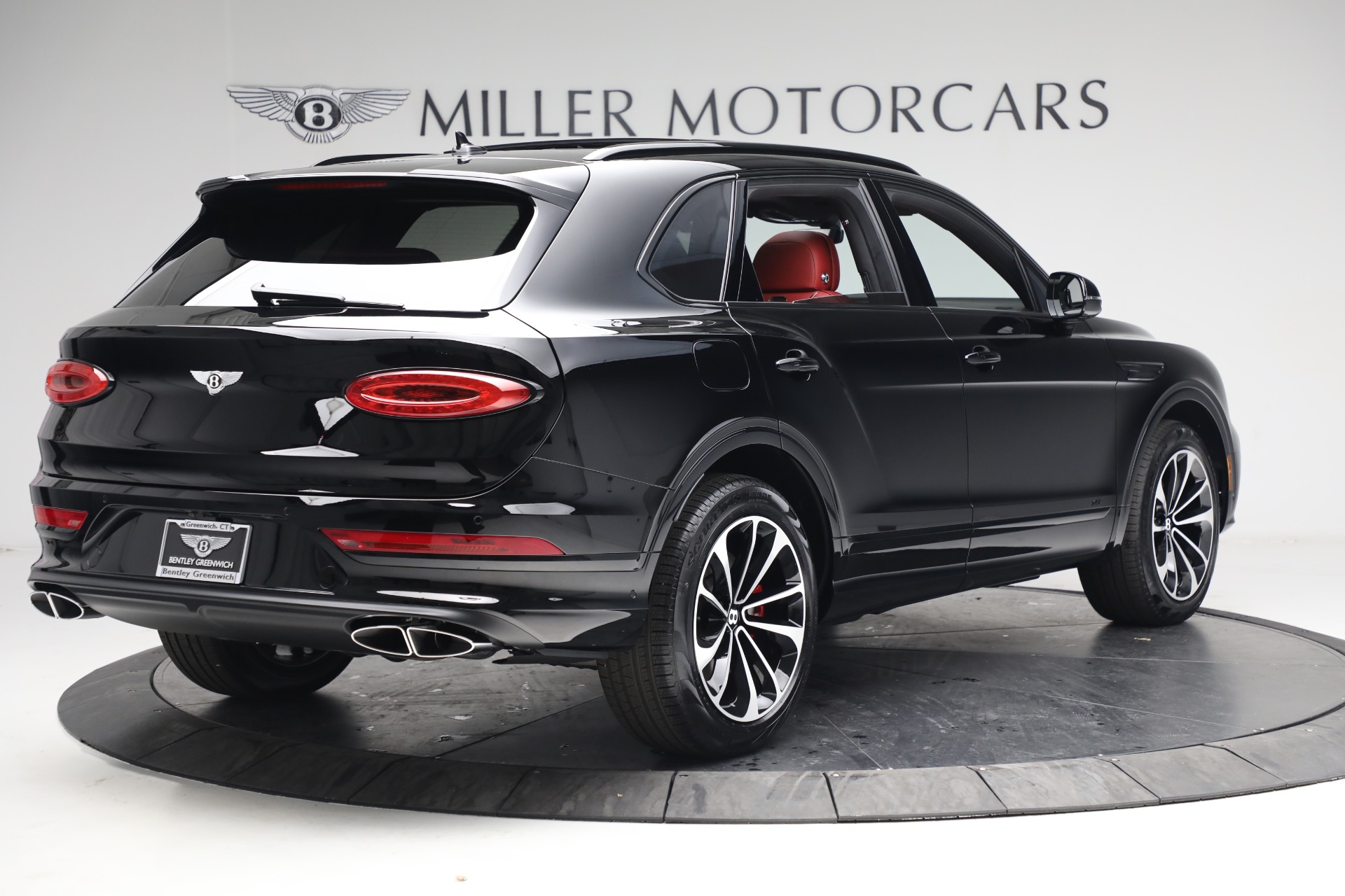 New-2022-Bentley-Bentayga-V8