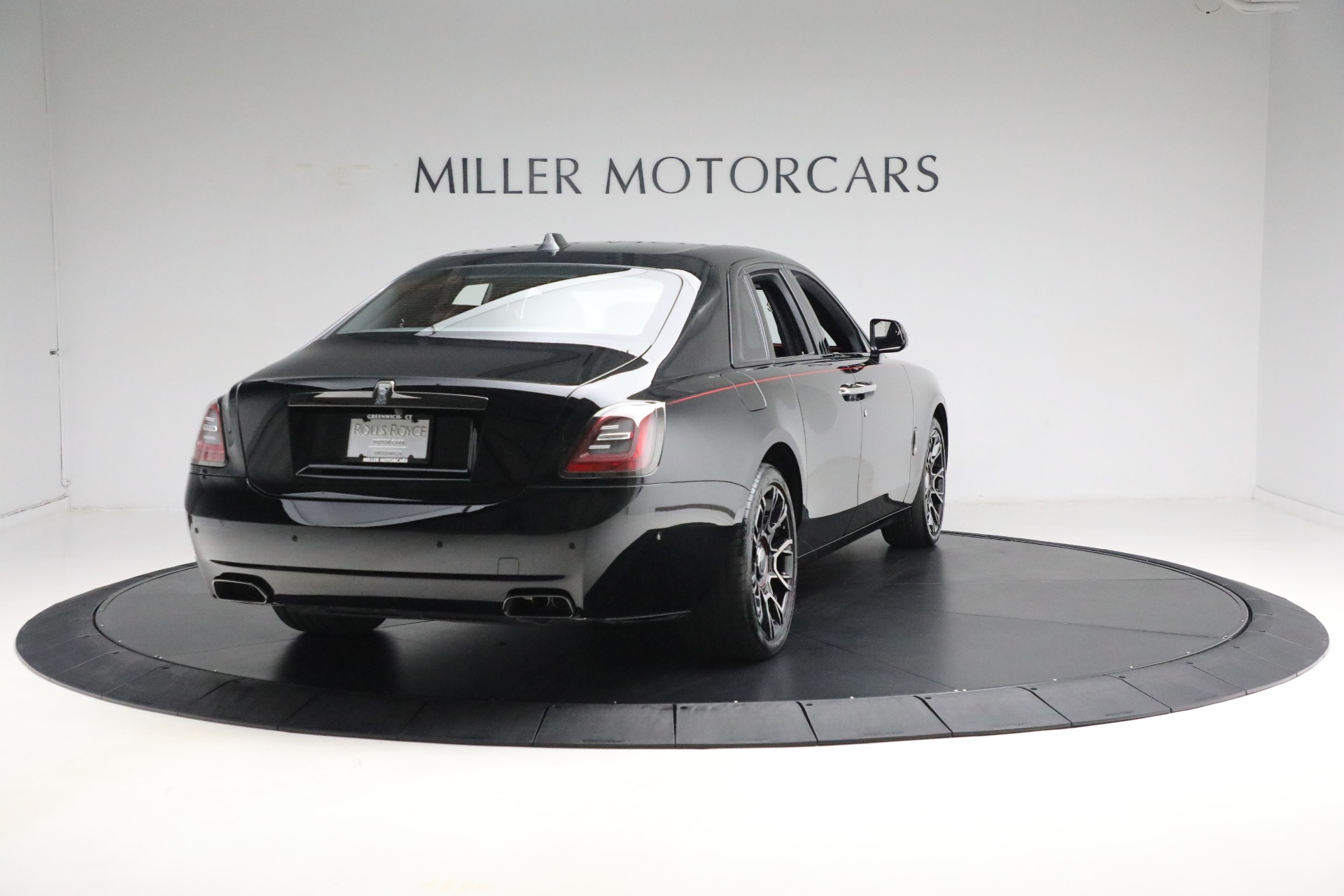 Used-2022-Rolls-Royce-Black-Badge-Ghost