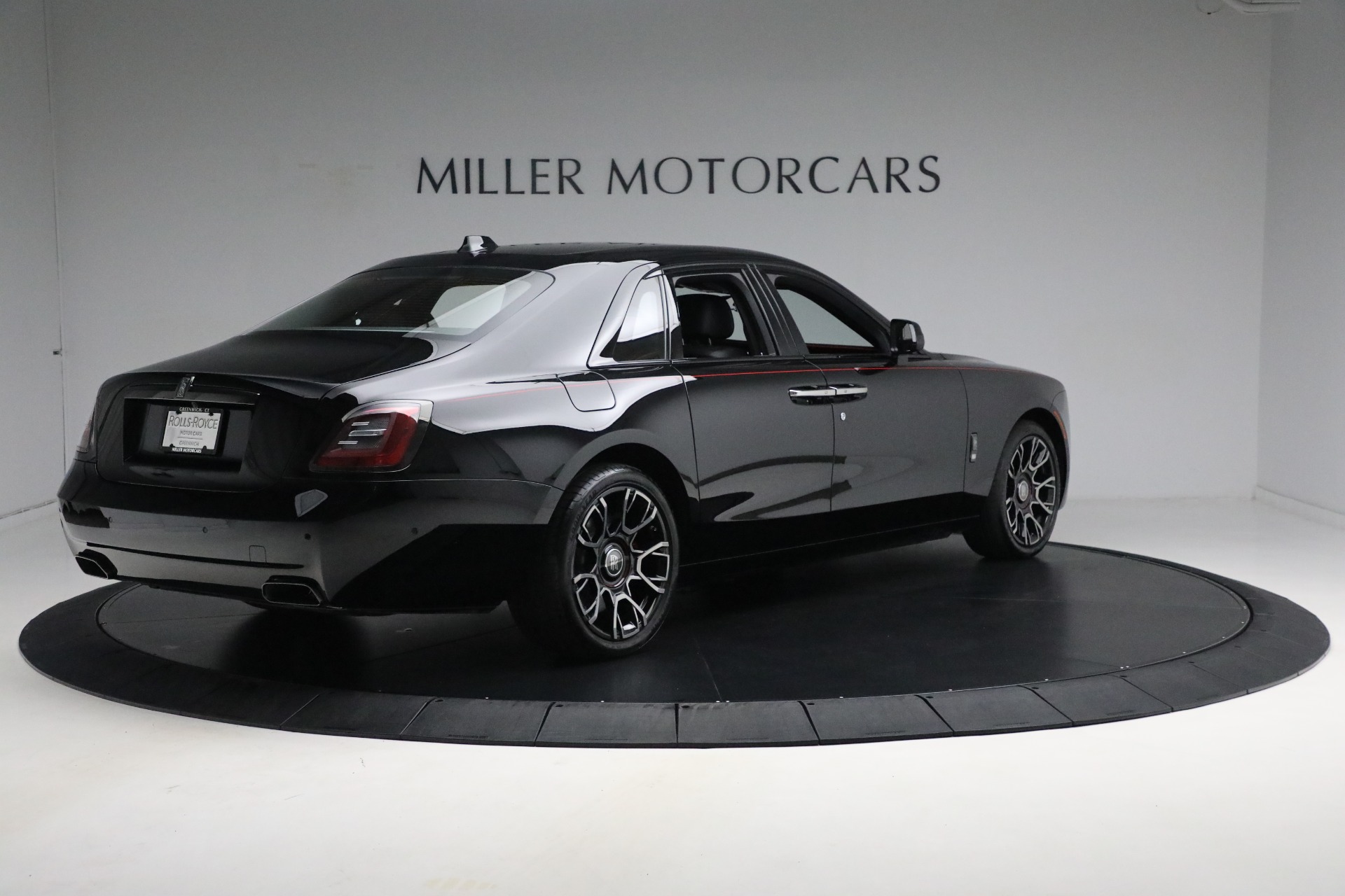 Used-2022-Rolls-Royce-Black-Badge-Ghost