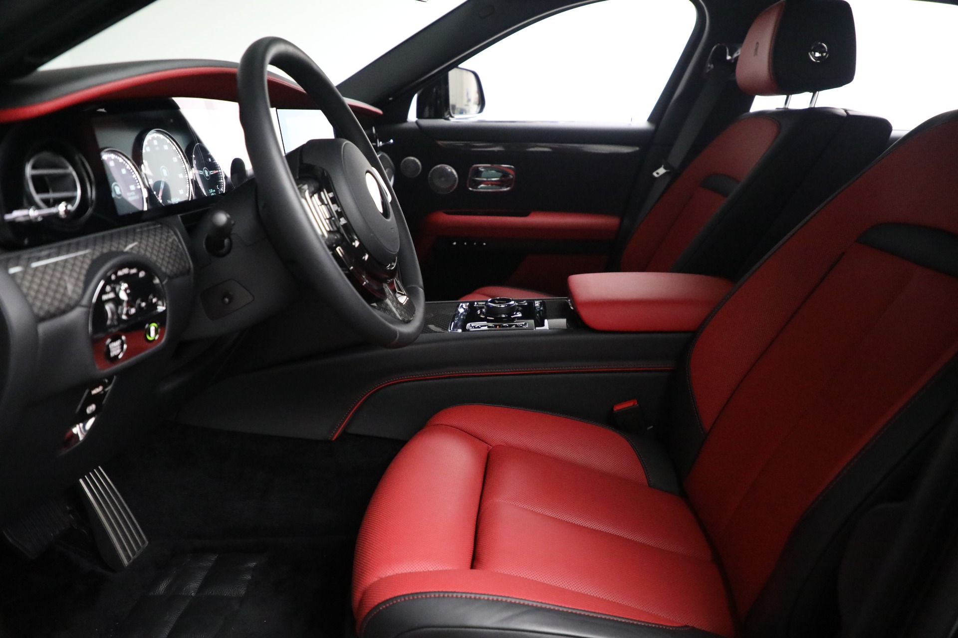 Used-2022-Rolls-Royce-Black-Badge-Ghost