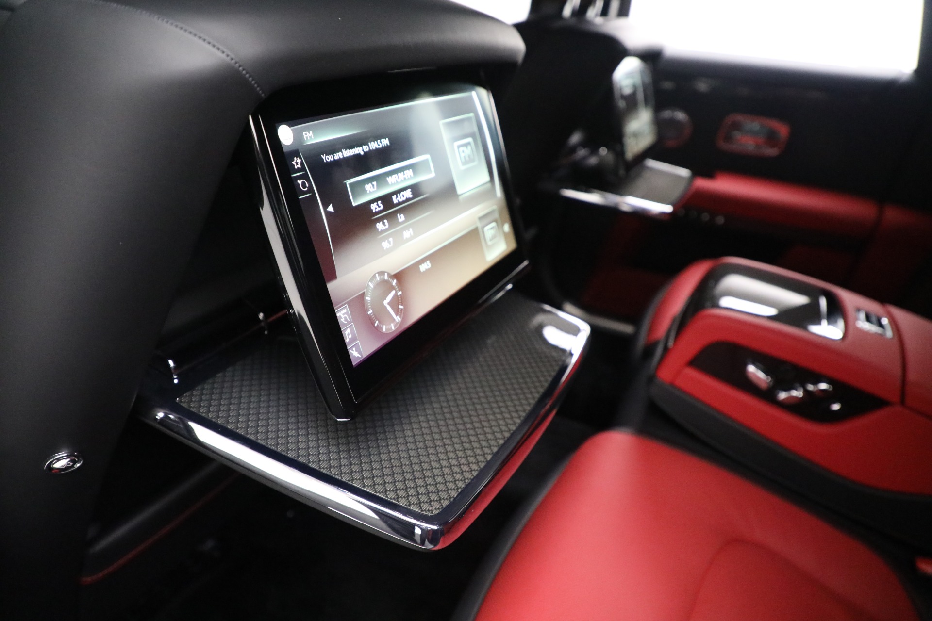 Used-2022-Rolls-Royce-Black-Badge-Ghost