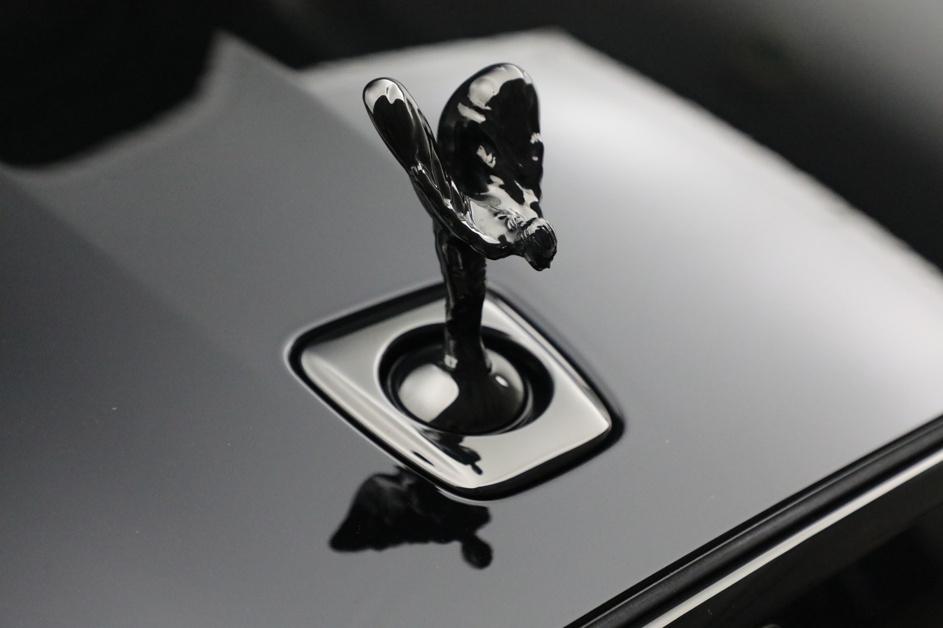 Used-2022-Rolls-Royce-Black-Badge-Ghost
