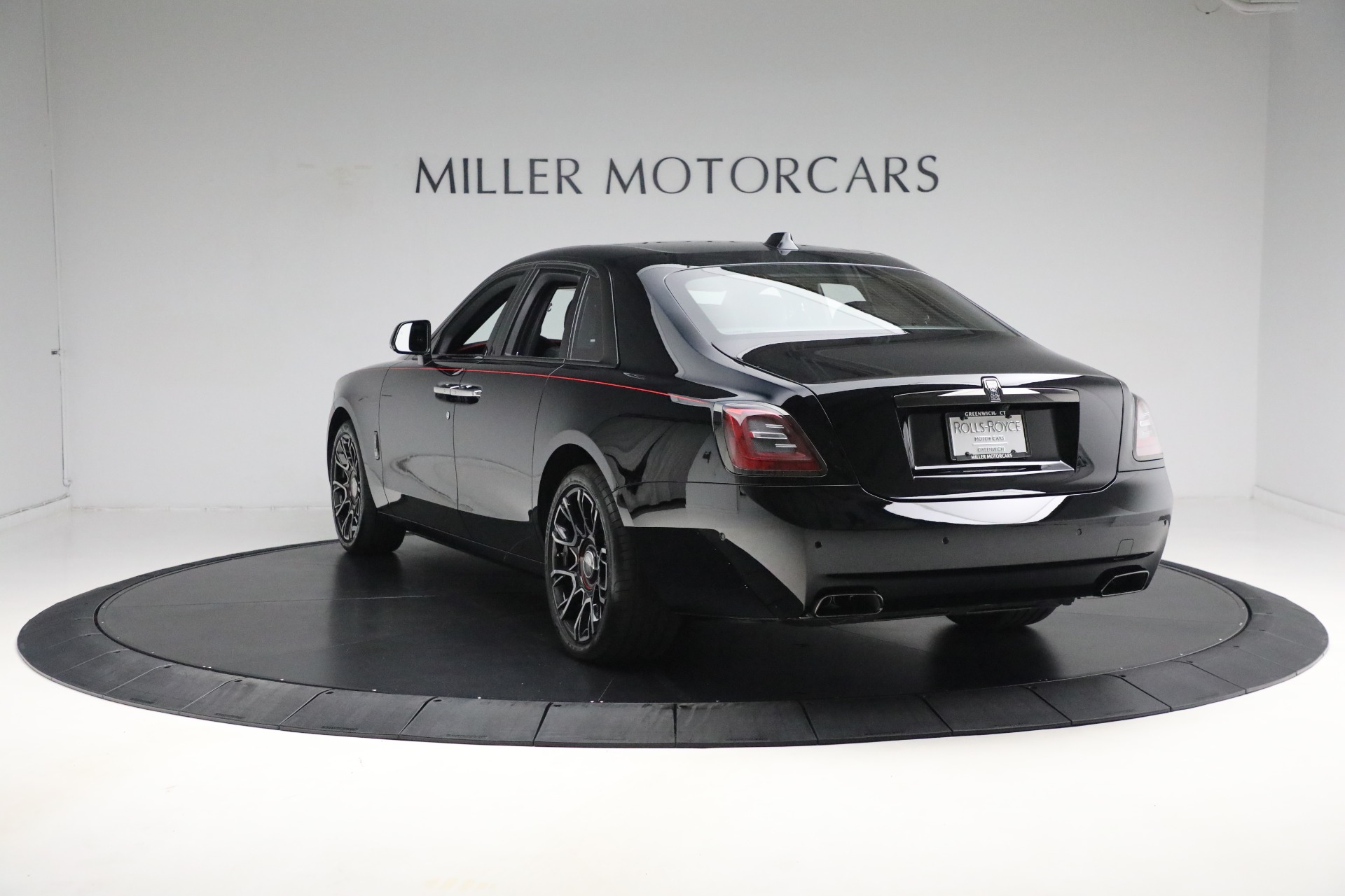 Used-2022-Rolls-Royce-Black-Badge-Ghost