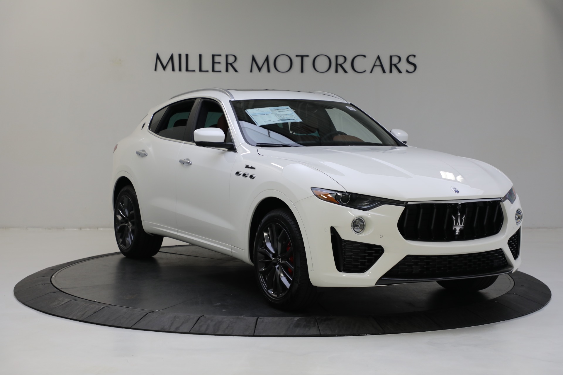 New-2022-Maserati-Levante-Modena