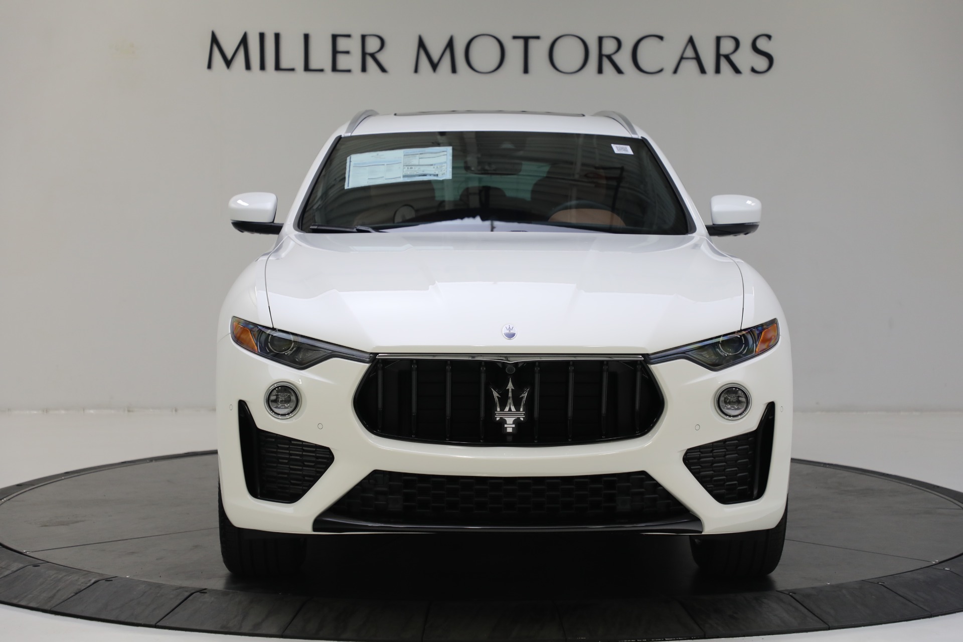 New-2022-Maserati-Levante-Modena