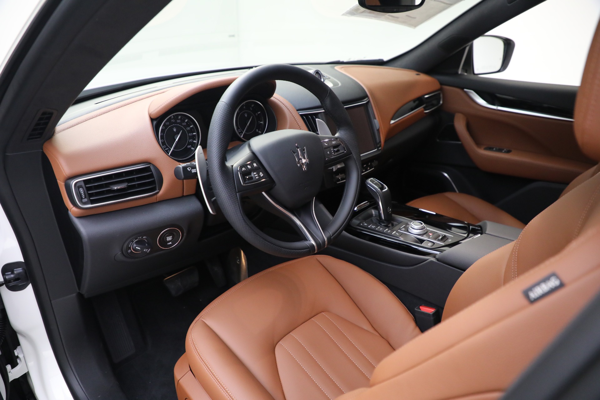 New-2022-Maserati-Levante-Modena