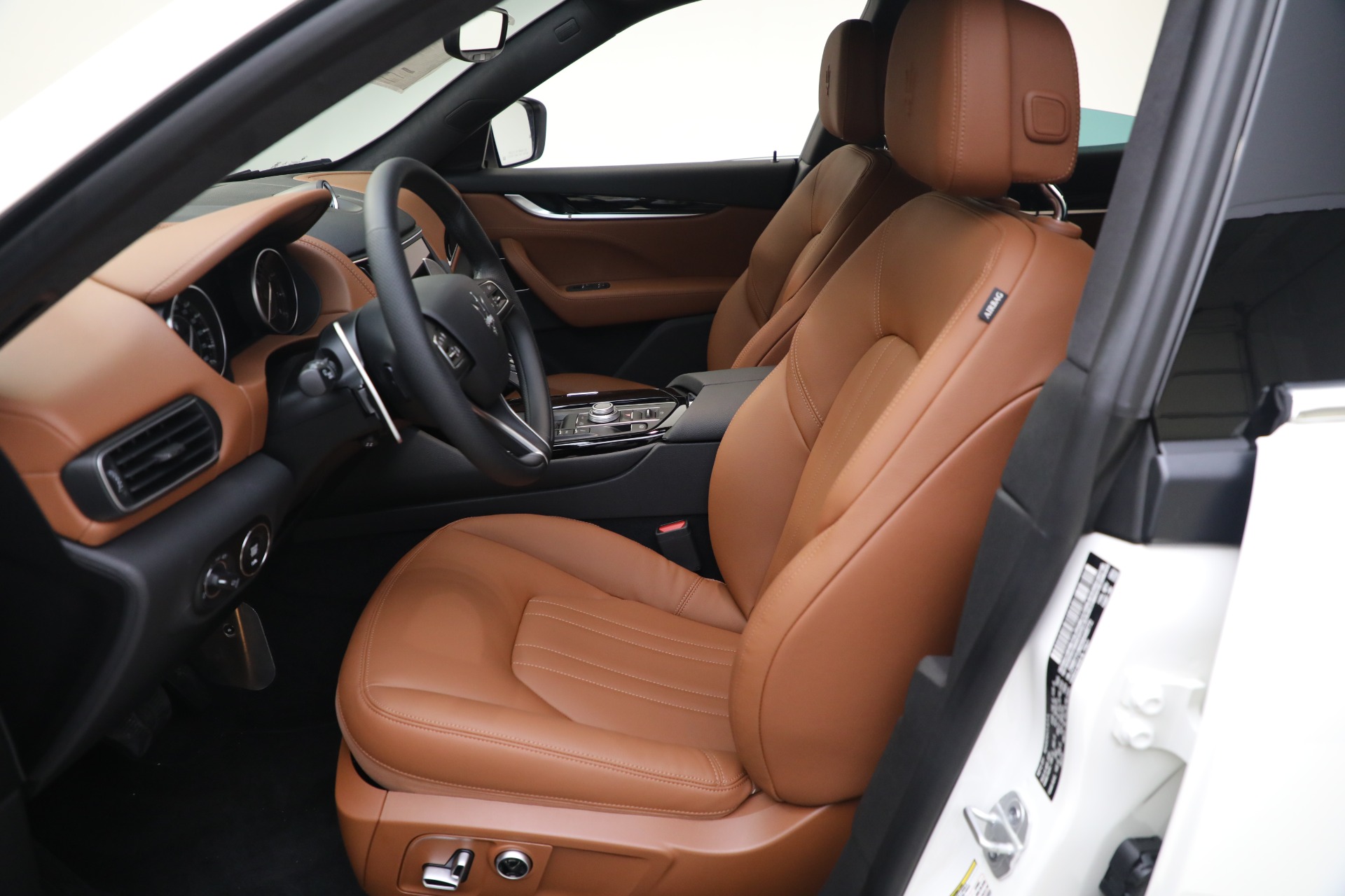 New-2022-Maserati-Levante-Modena