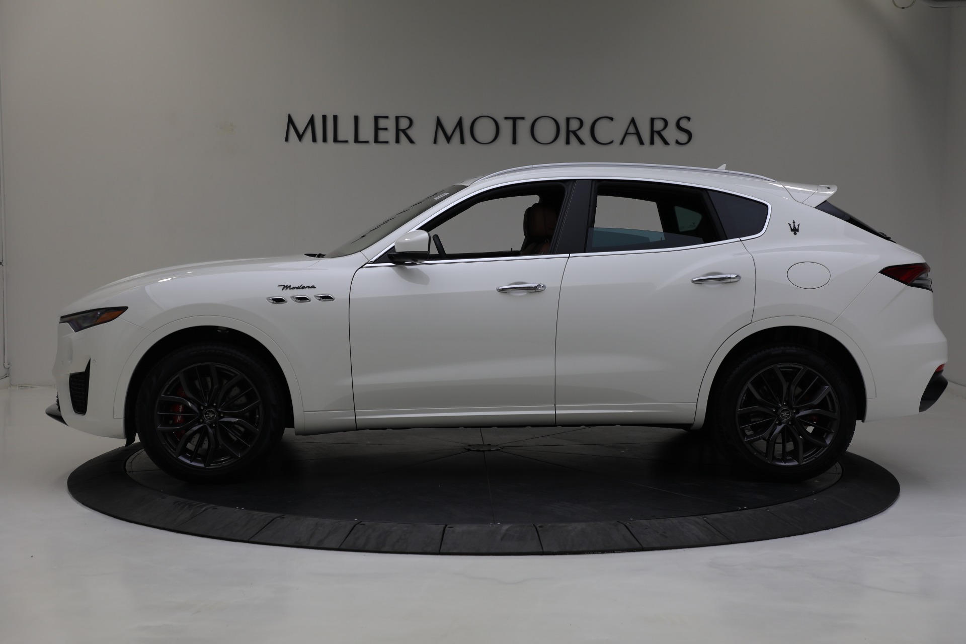 New-2022-Maserati-Levante-Modena