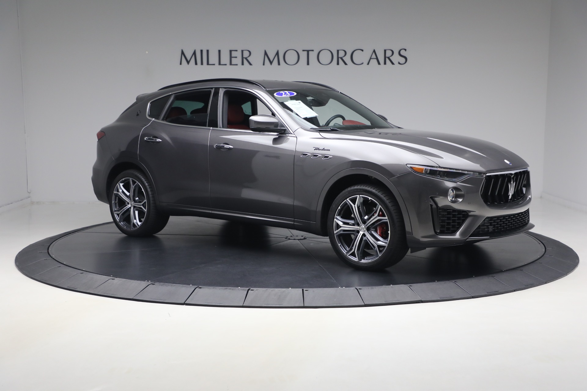 Used-2023-Maserati-Levante-Modena