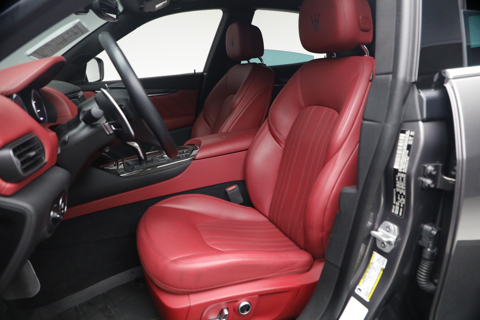 Used-2023-Maserati-Levante-Modena