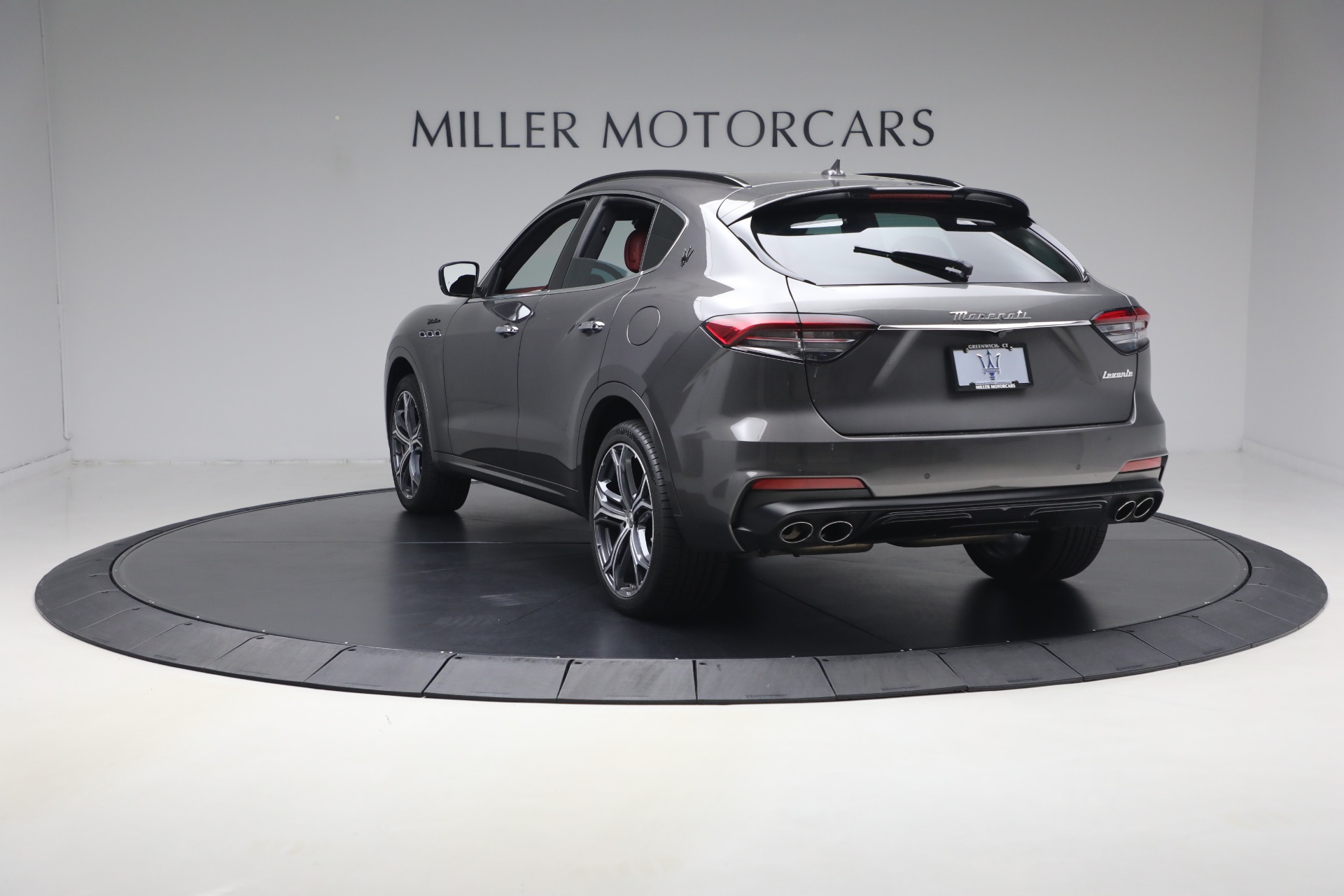 Used-2023-Maserati-Levante-Modena