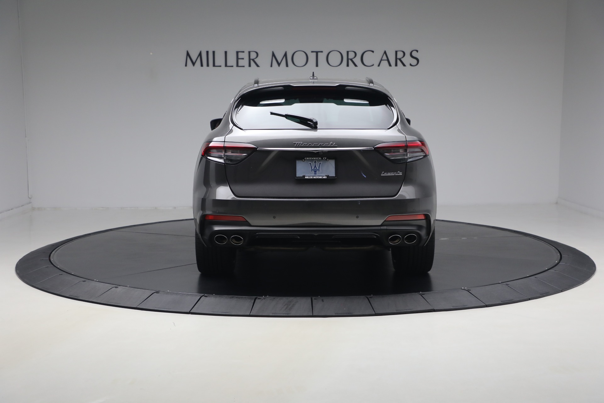 Used-2023-Maserati-Levante-Modena