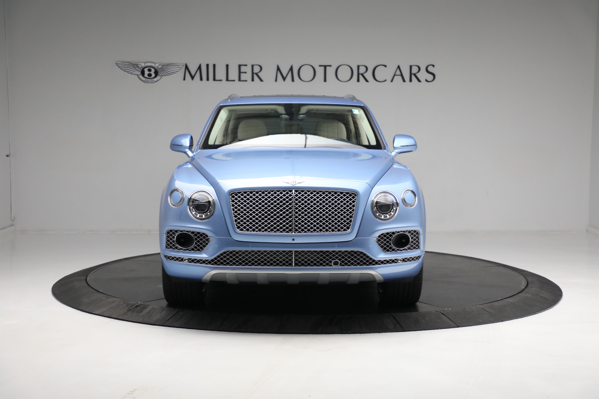 Used-2018-Bentley-Bentayga-W12-Signature