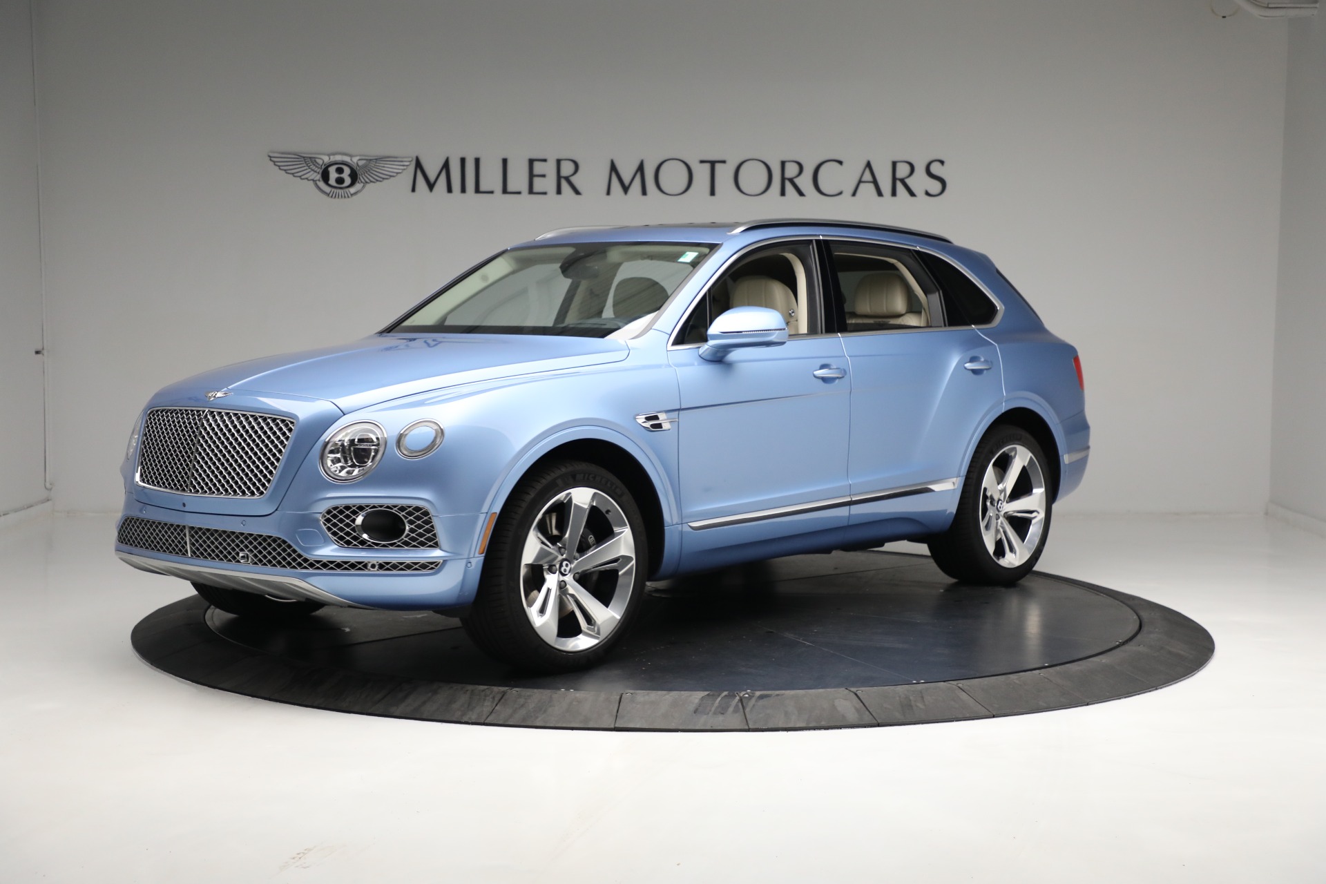 Used-2018-Bentley-Bentayga-W12-Signature