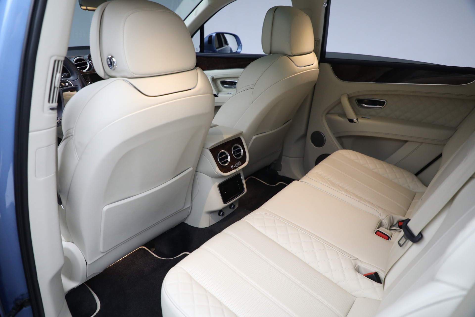 Used-2018-Bentley-Bentayga-W12-Signature