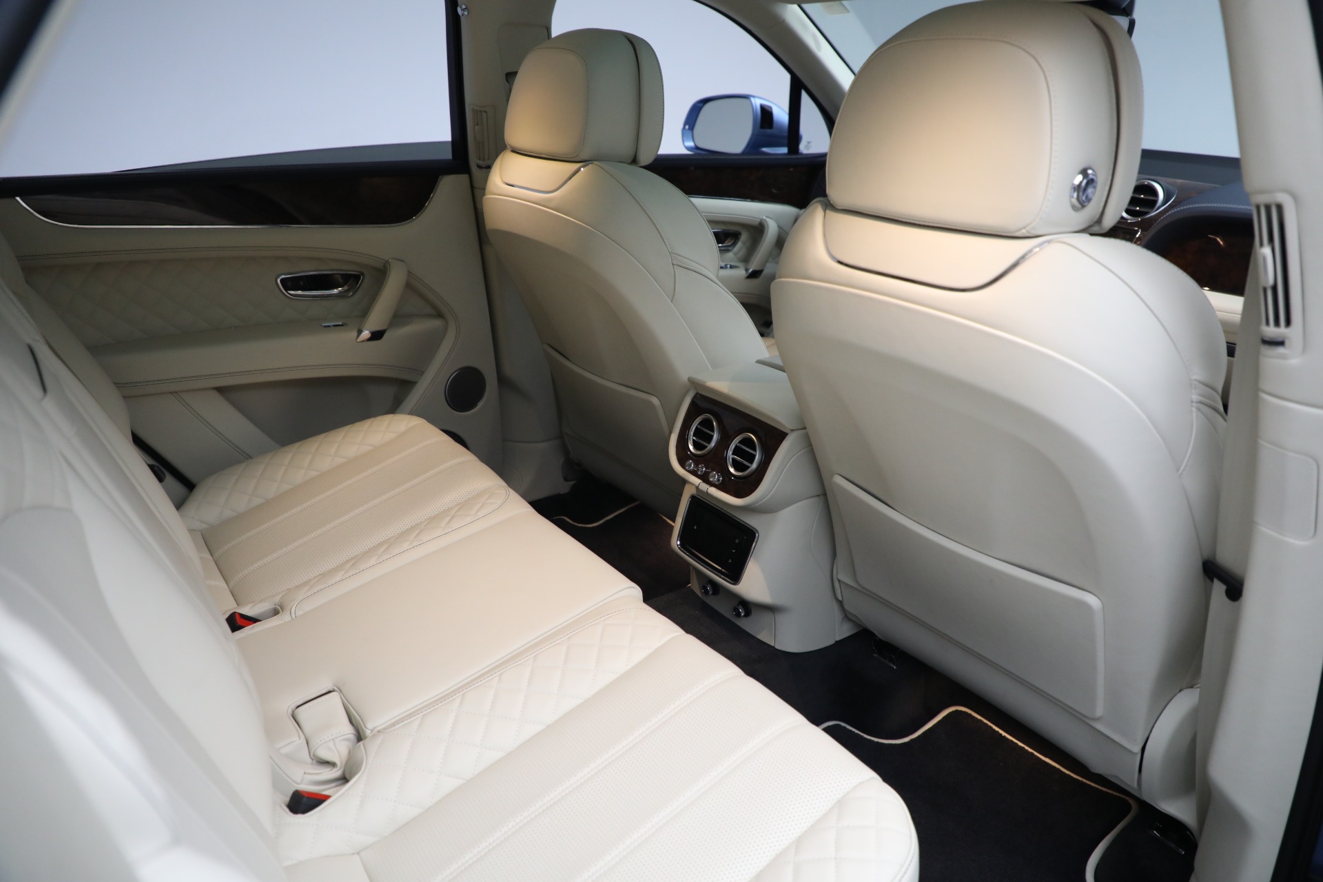 Used-2018-Bentley-Bentayga-W12-Signature