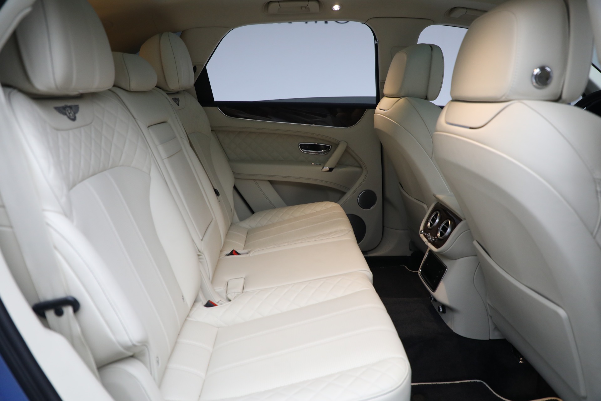 Used-2018-Bentley-Bentayga-W12-Signature