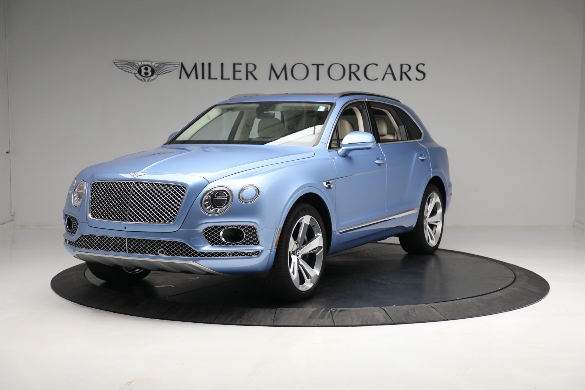 Used-2018-Bentley-Bentayga-W12-Signature