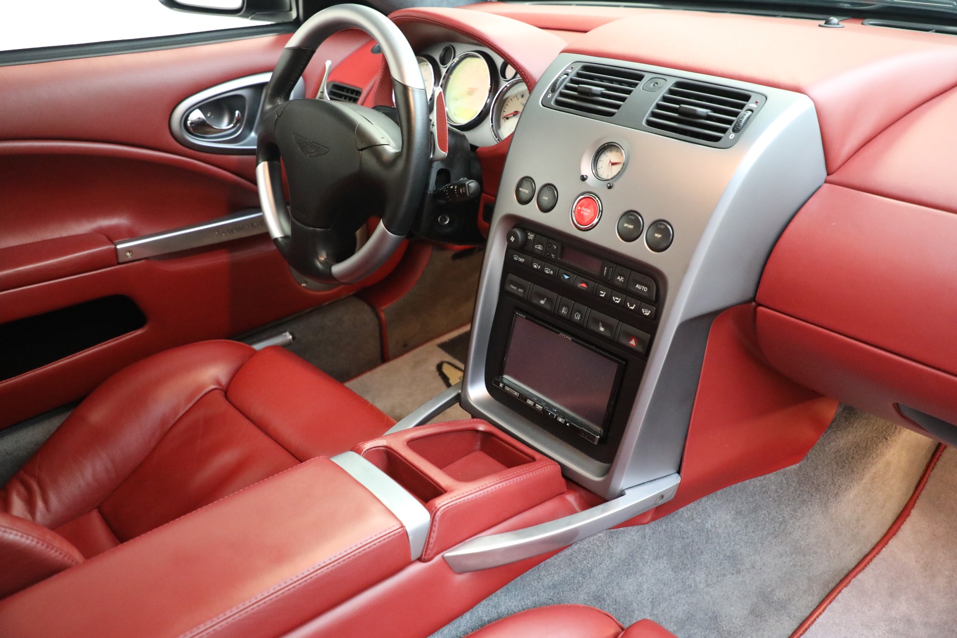 Used-2003-Aston-Martin-V12-Vanquish