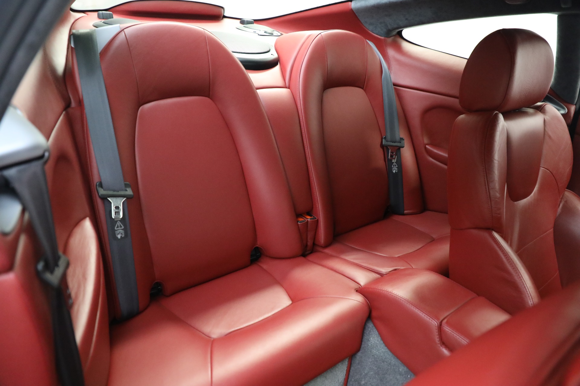 Used-2003-Aston-Martin-V12-Vanquish