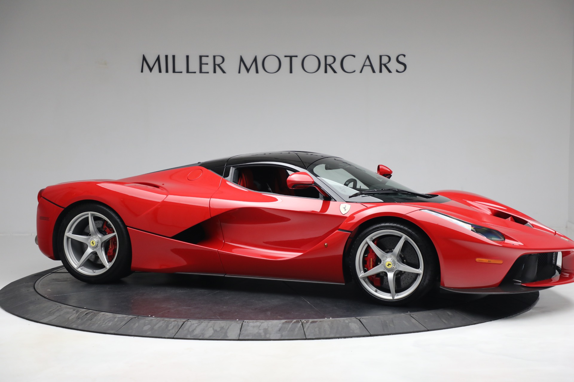 Used-2014-Ferrari-LaFerrari